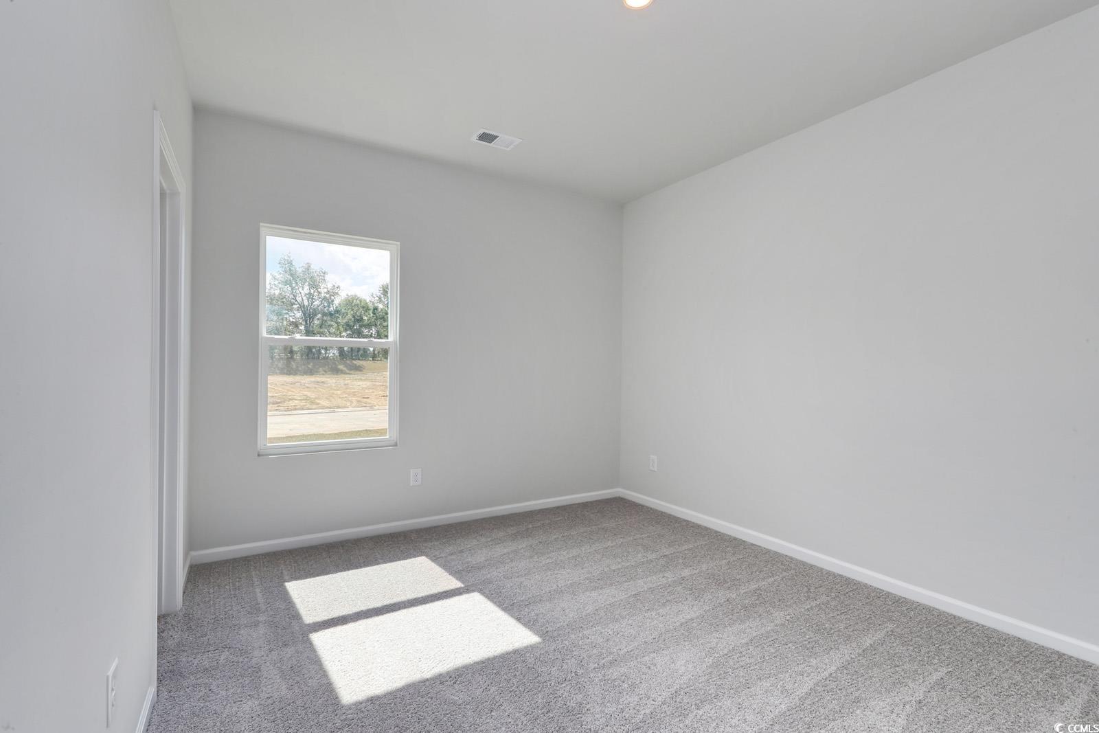 316 Garden Grove St Property Photo 5