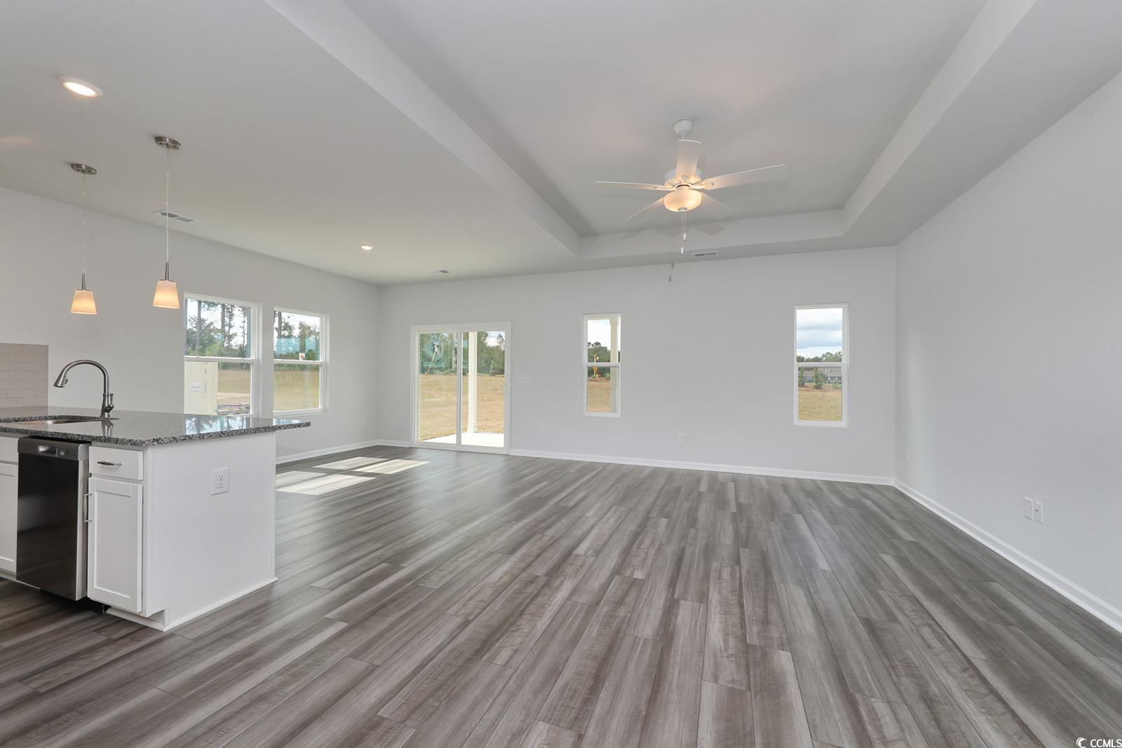 316 Garden Grove St Property Photo 13