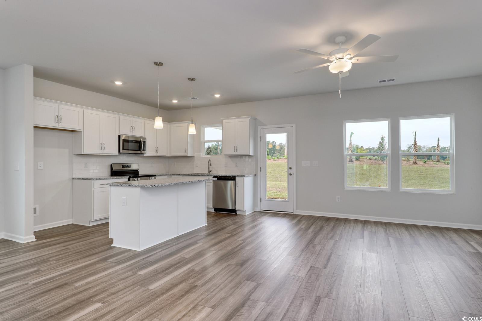 219 Sundrop Way Property Photo 10