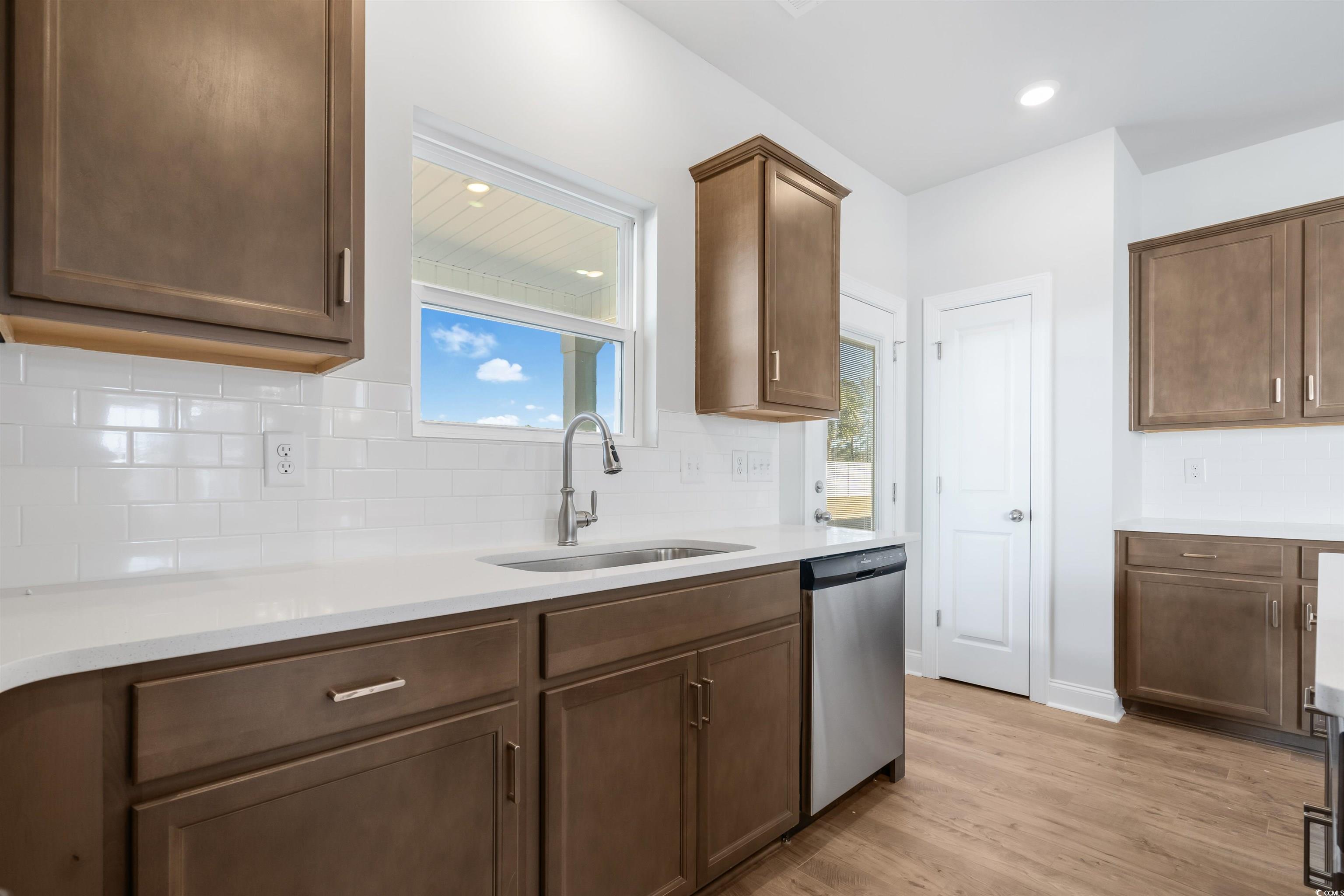 2469 Campton Loop Property Photo 15