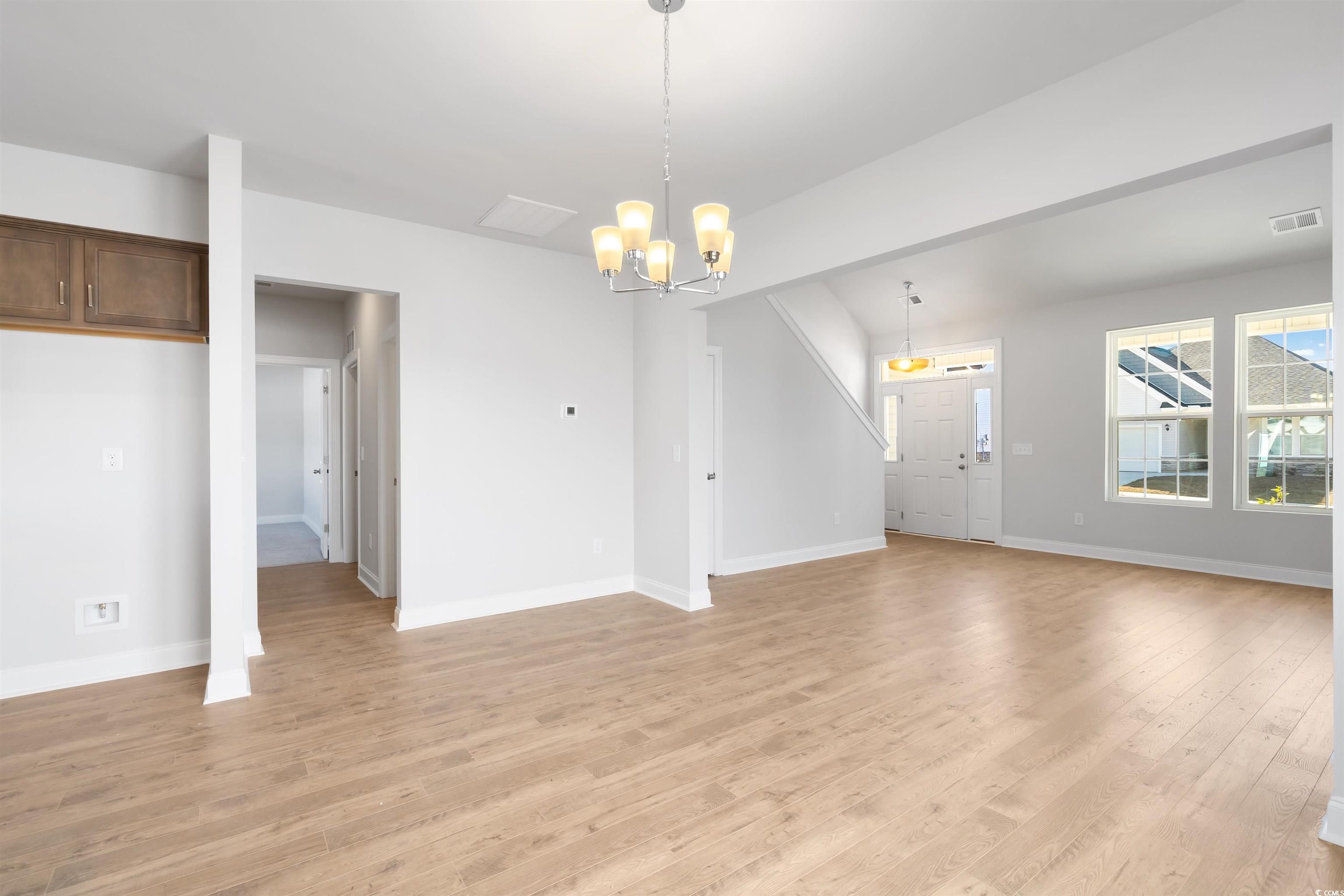 2469 Campton Loop Property Photo 16