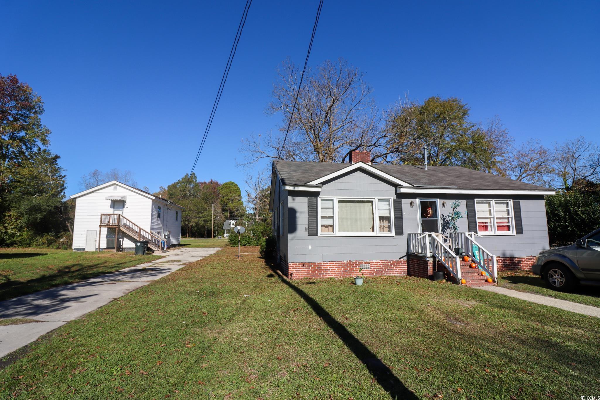 106 & 108 Jones St. Property Photo 1