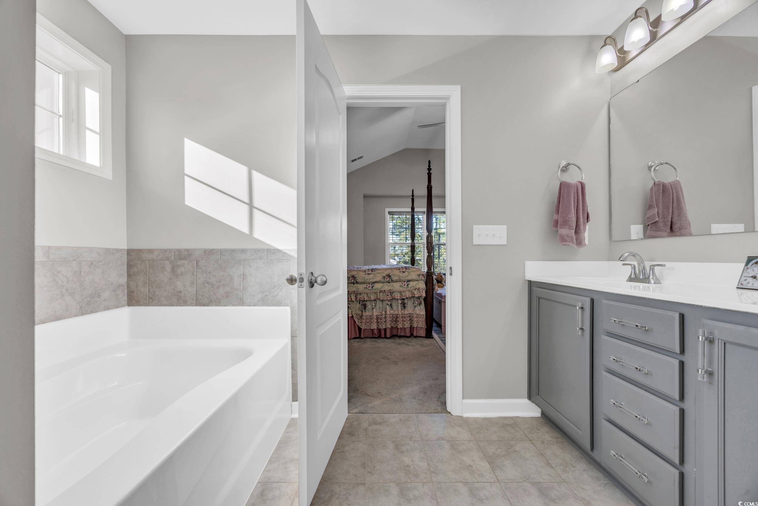 217 Astoria Park Loop Property Photo 24