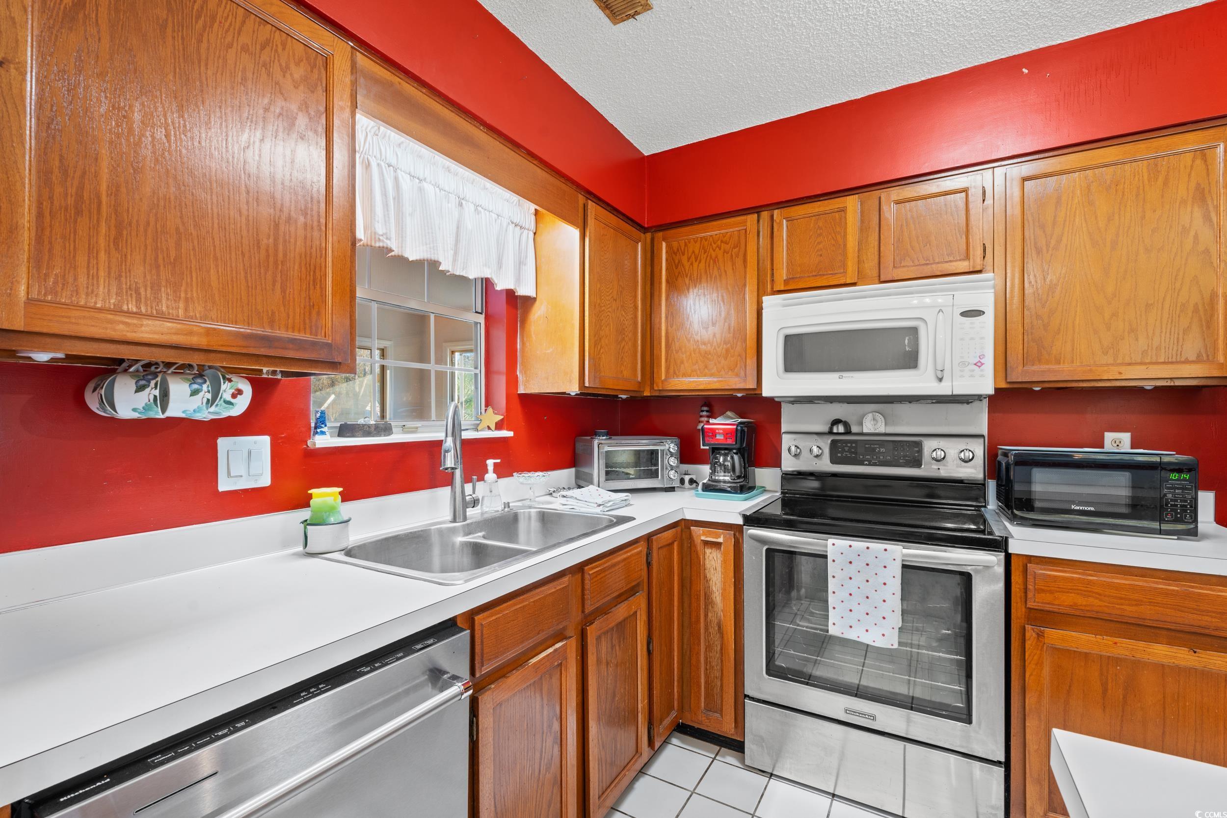 404 Snowy Egret Dr. Property Photo 8