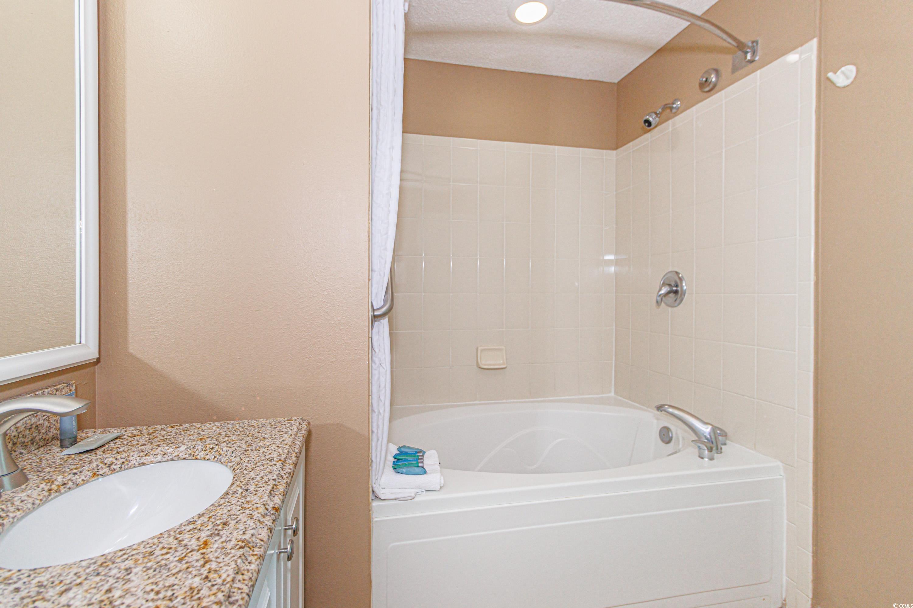 300 N Ocean Blvd. Property Photo 28