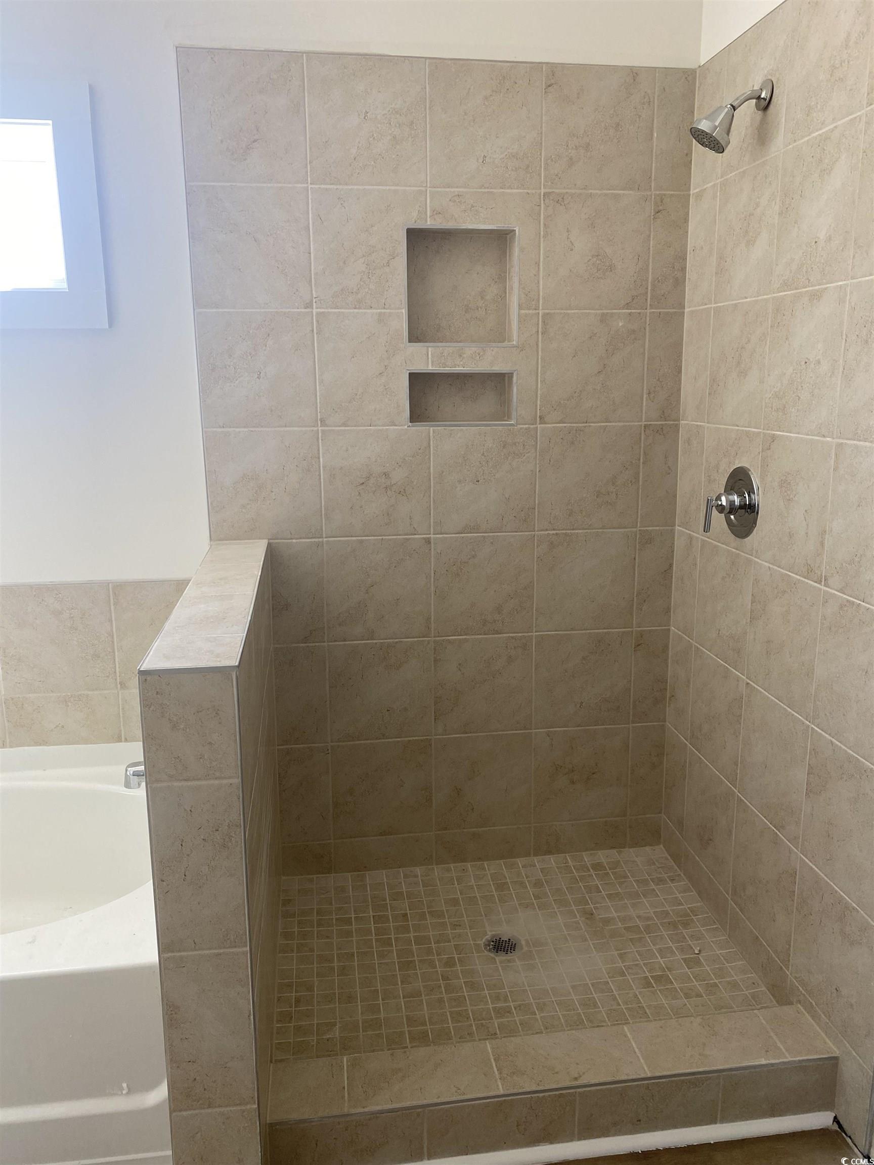 415 White Willow Way Property Photo 3