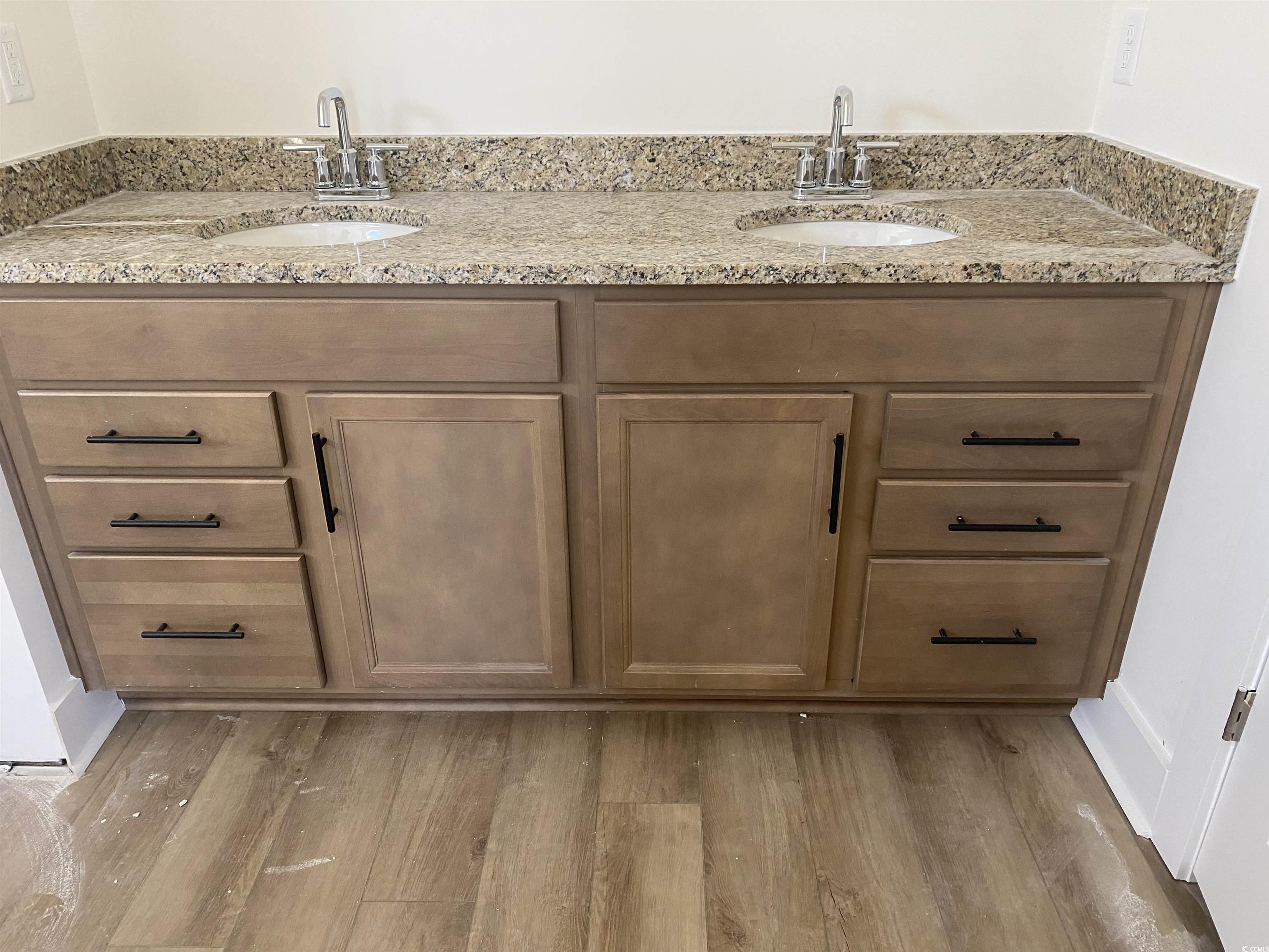 415 White Willow Way Property Photo 4