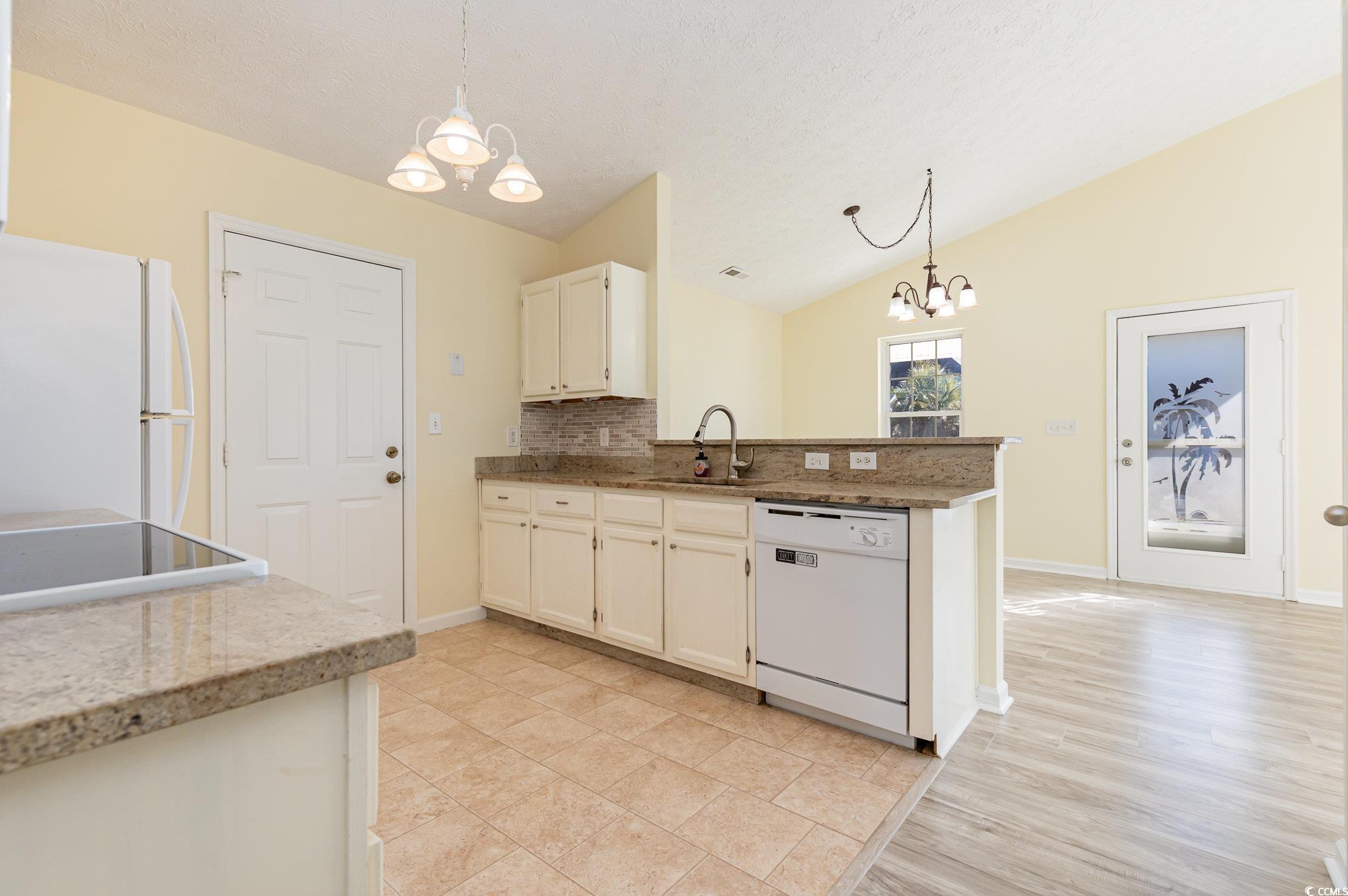 9649 Bradford Ln. Property Photo 13
