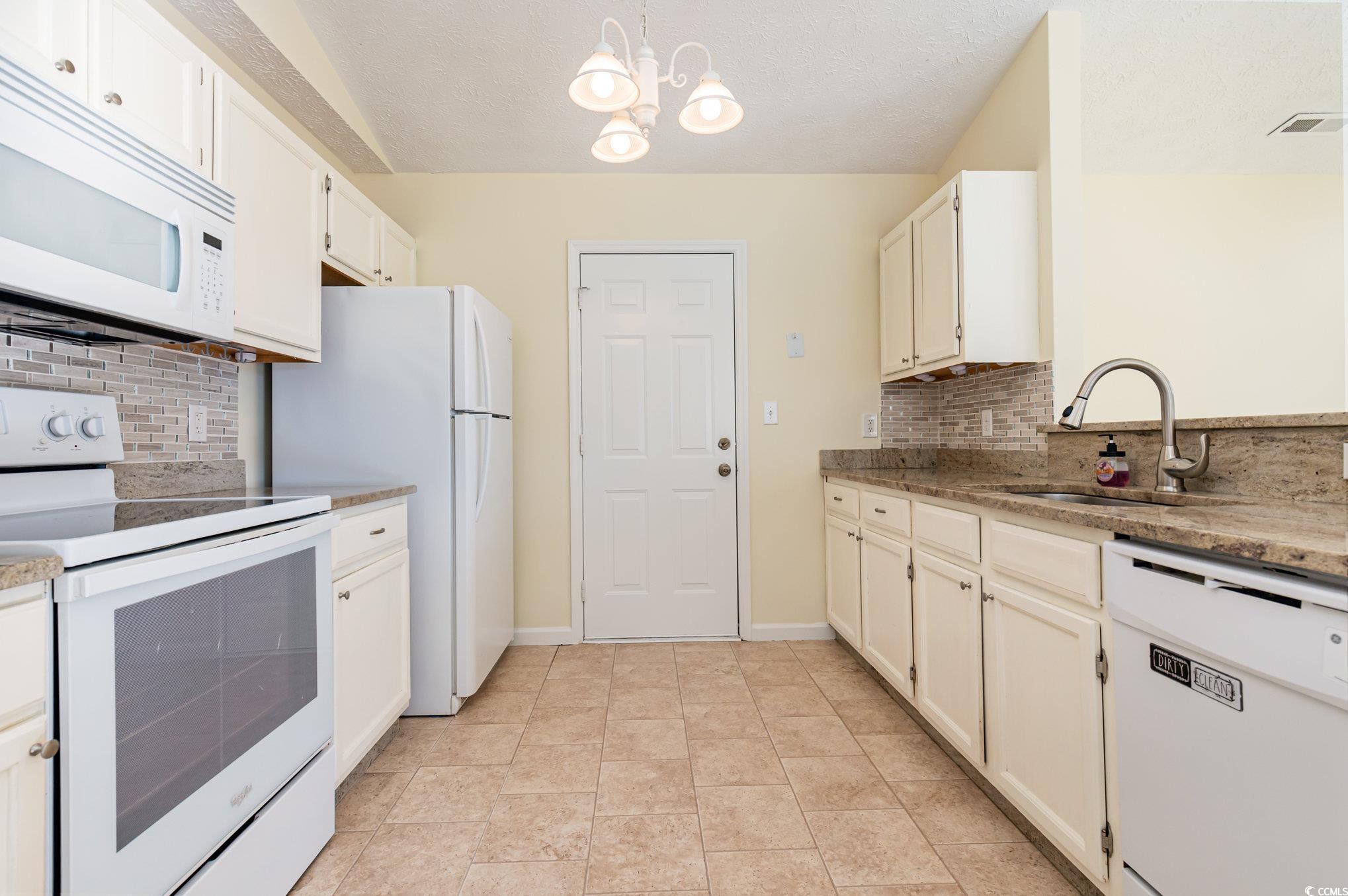9649 Bradford Ln. Property Photo 16