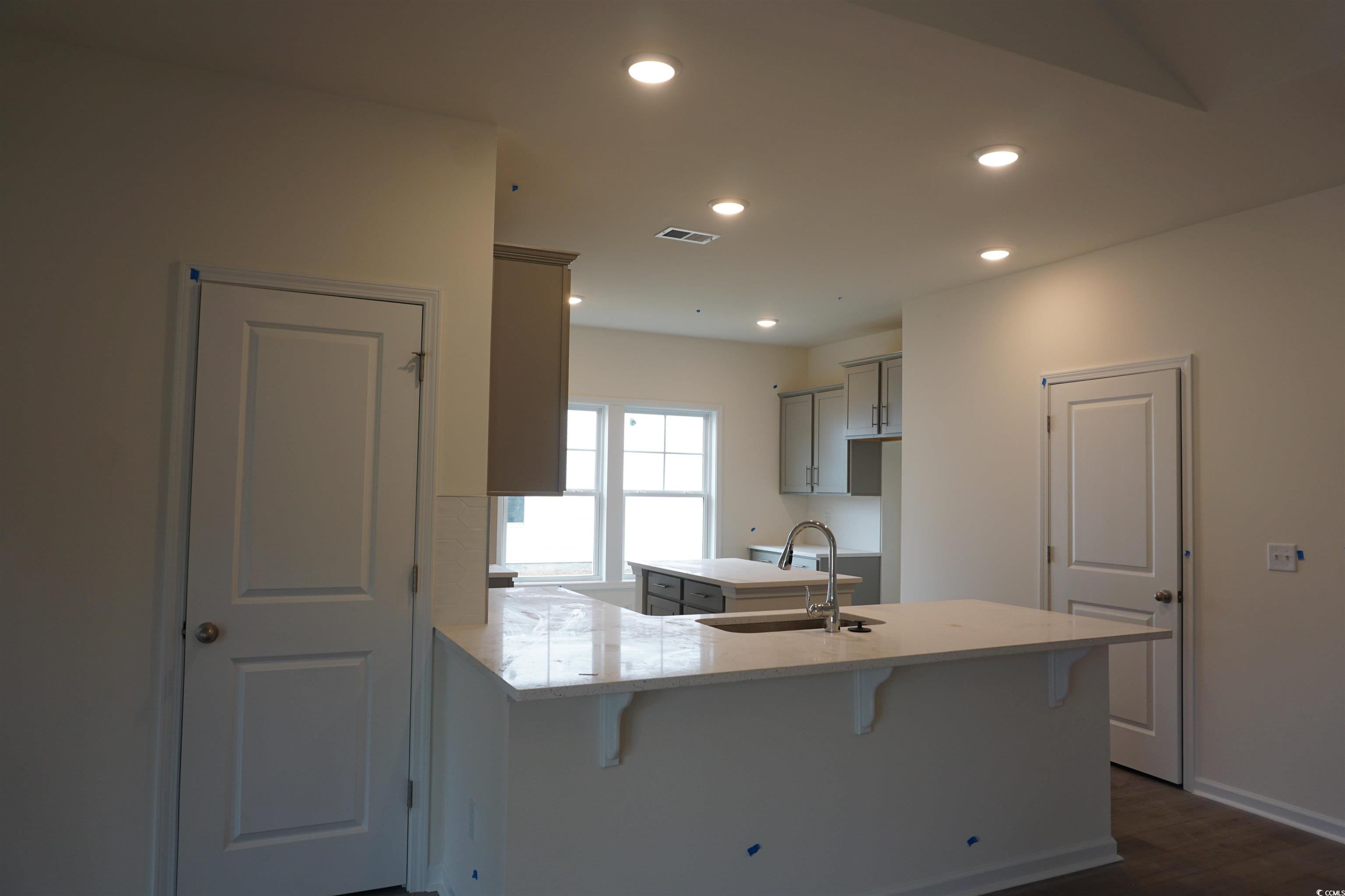 323 Palmetto Sand Loop Property Photo 7