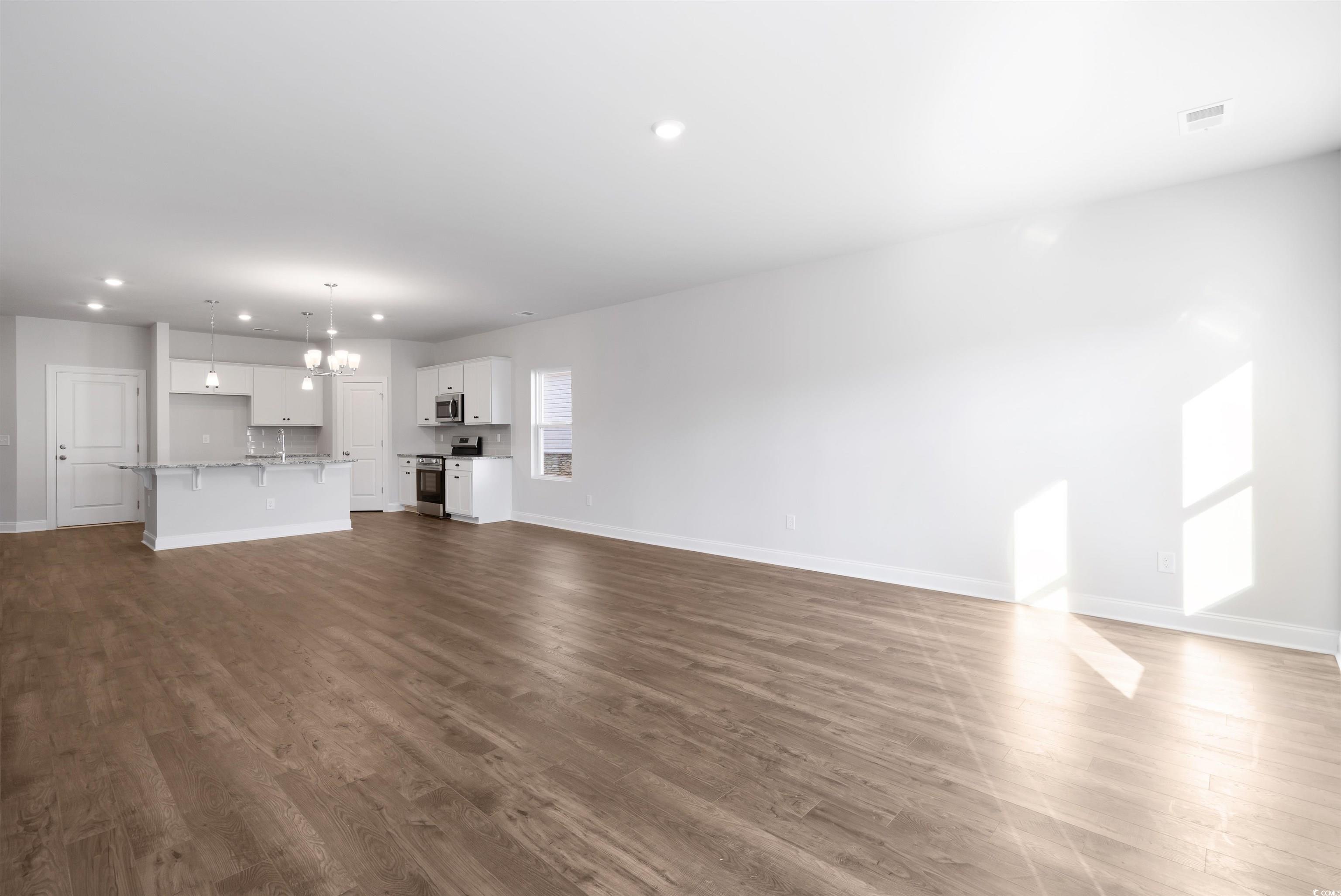 2472 Campton Loop Property Photo 13