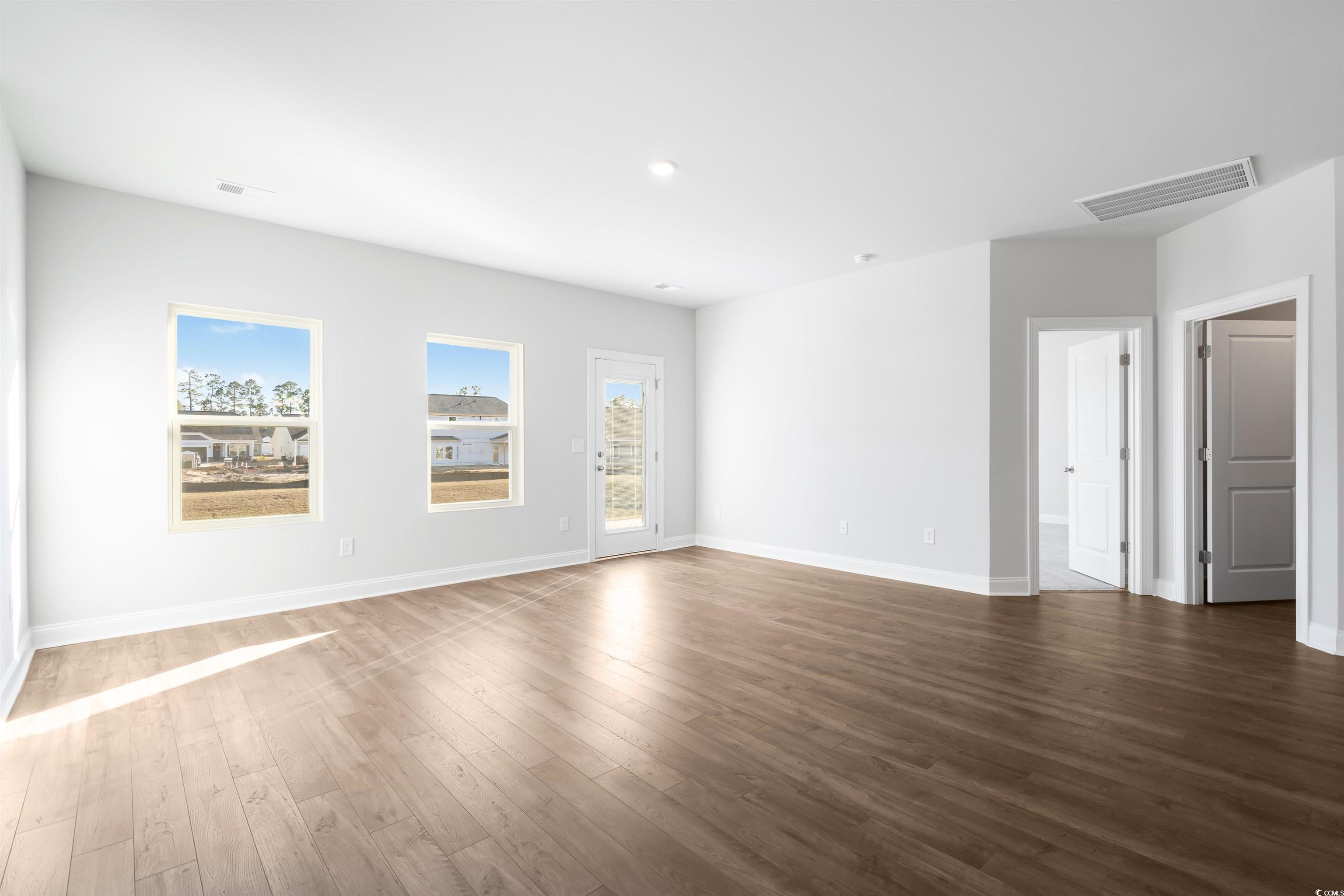 2472 Campton Loop Property Photo 15