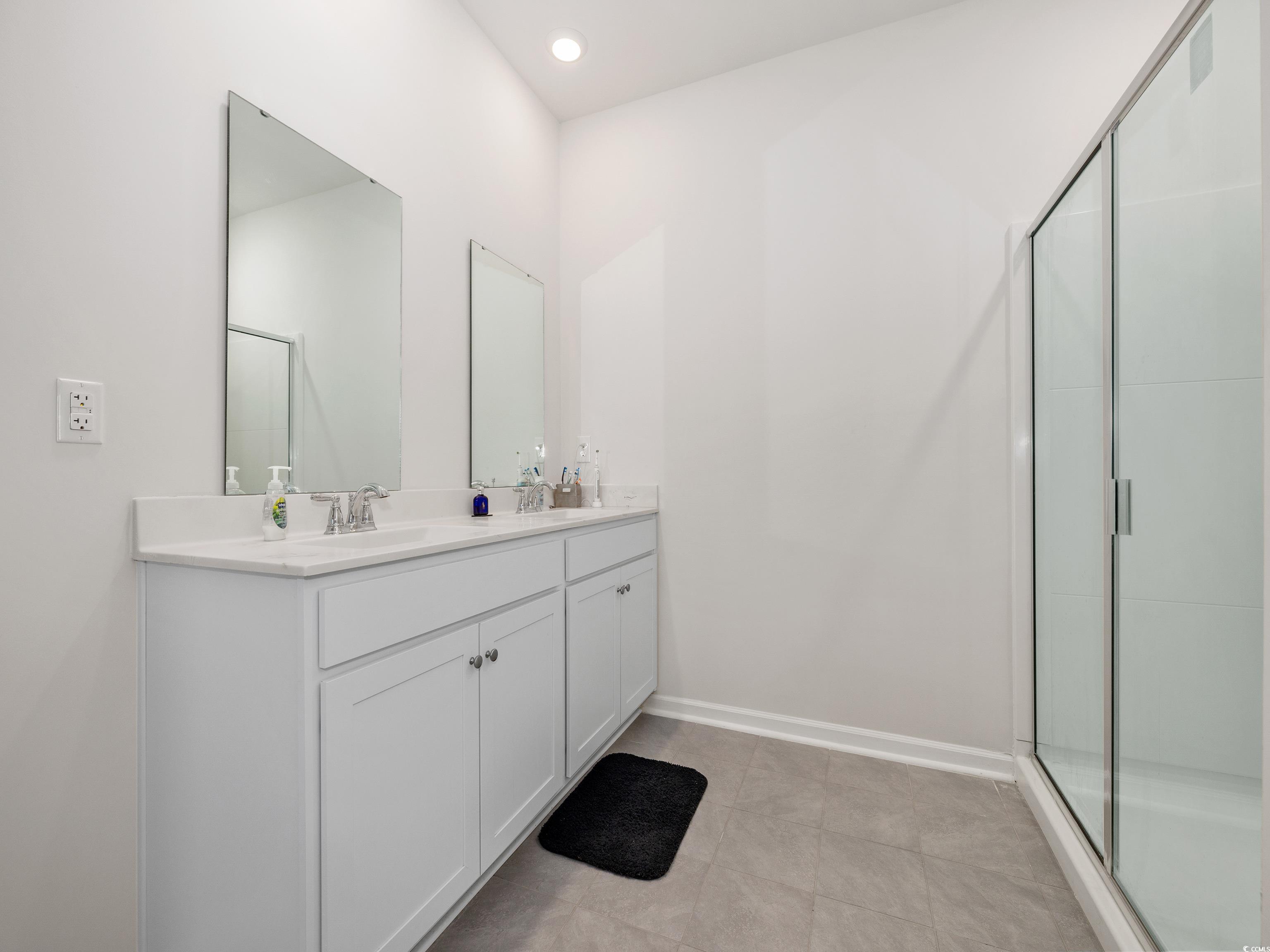 1143 Sennema Circle Property Photo 17