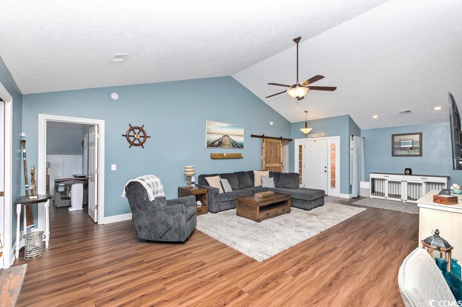 305 Duel Ct. Property Photo 8