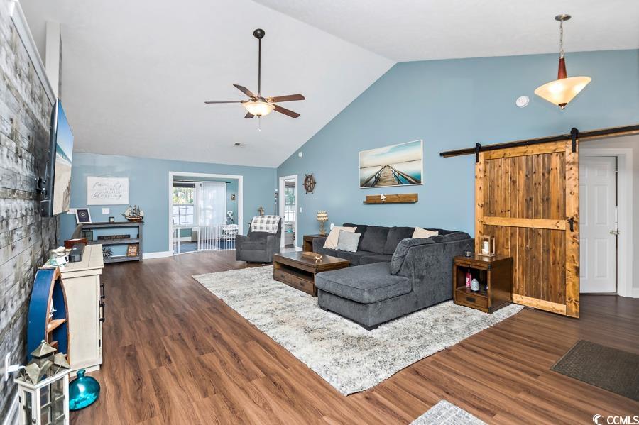305 Duel Ct. Property Photo 10