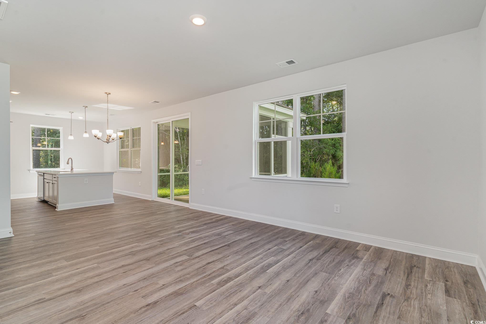 7035 Shooting Star Way Property Photo 6