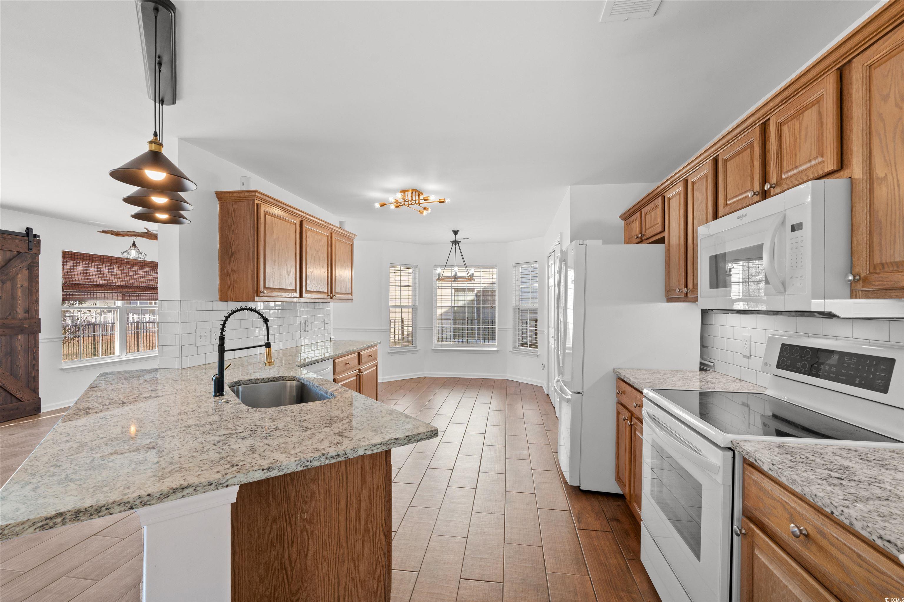 2053 Haystack Way Property Photo 7