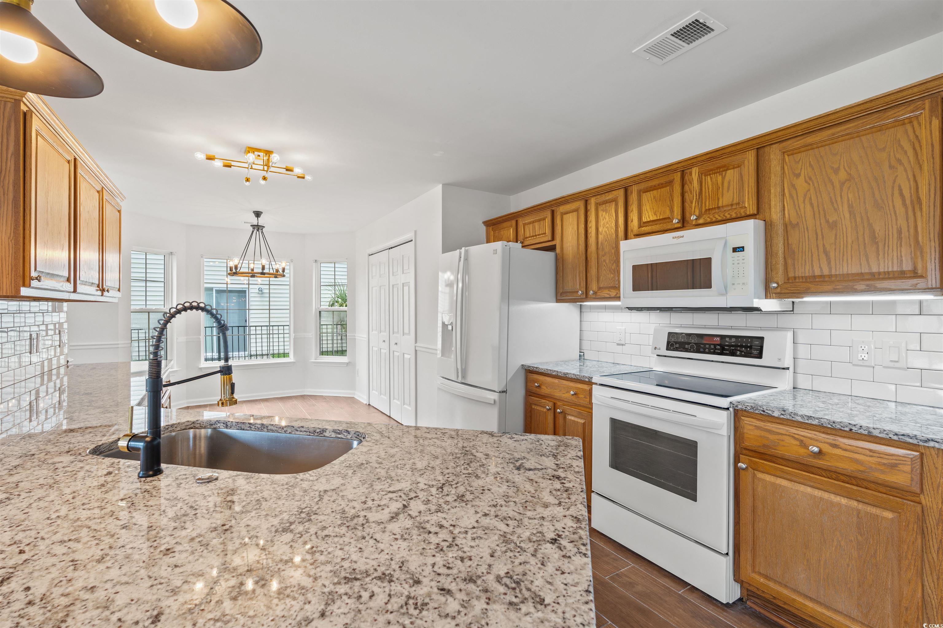 2053 Haystack Way Property Photo 8