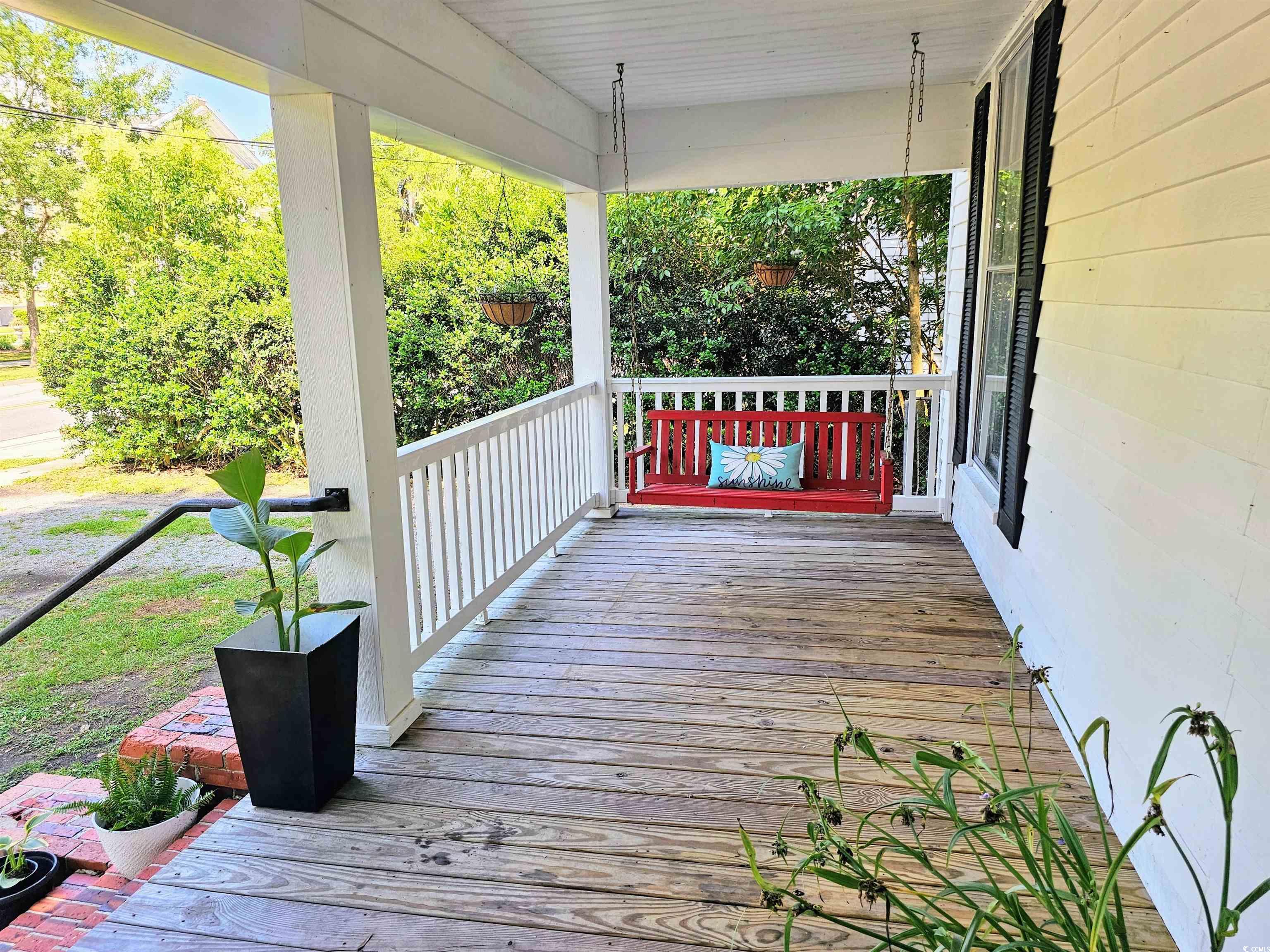 306 E Godbold St. Property Photo 2