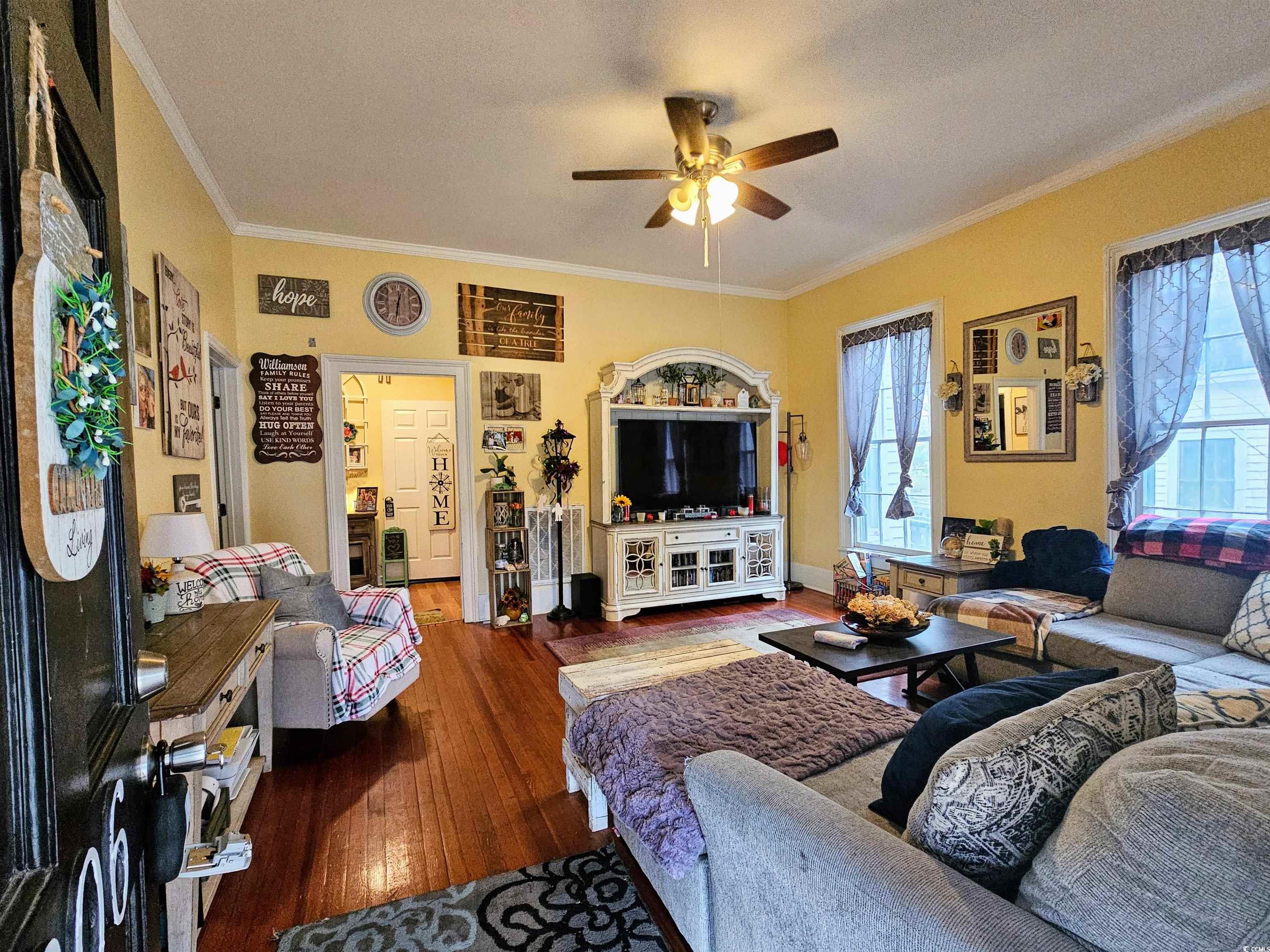 306 E Godbold St. Property Photo 3