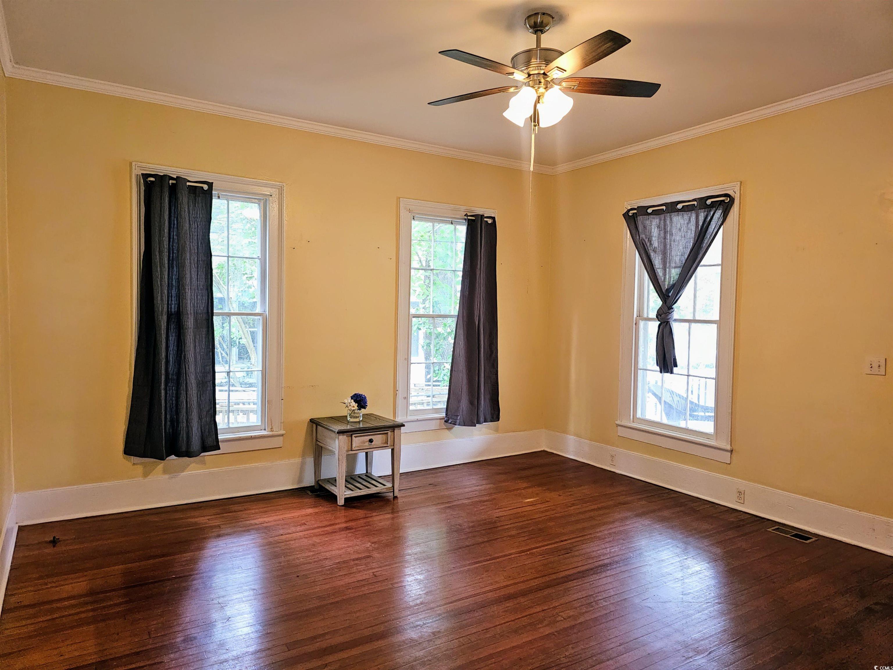306 E Godbold St. Property Photo 5
