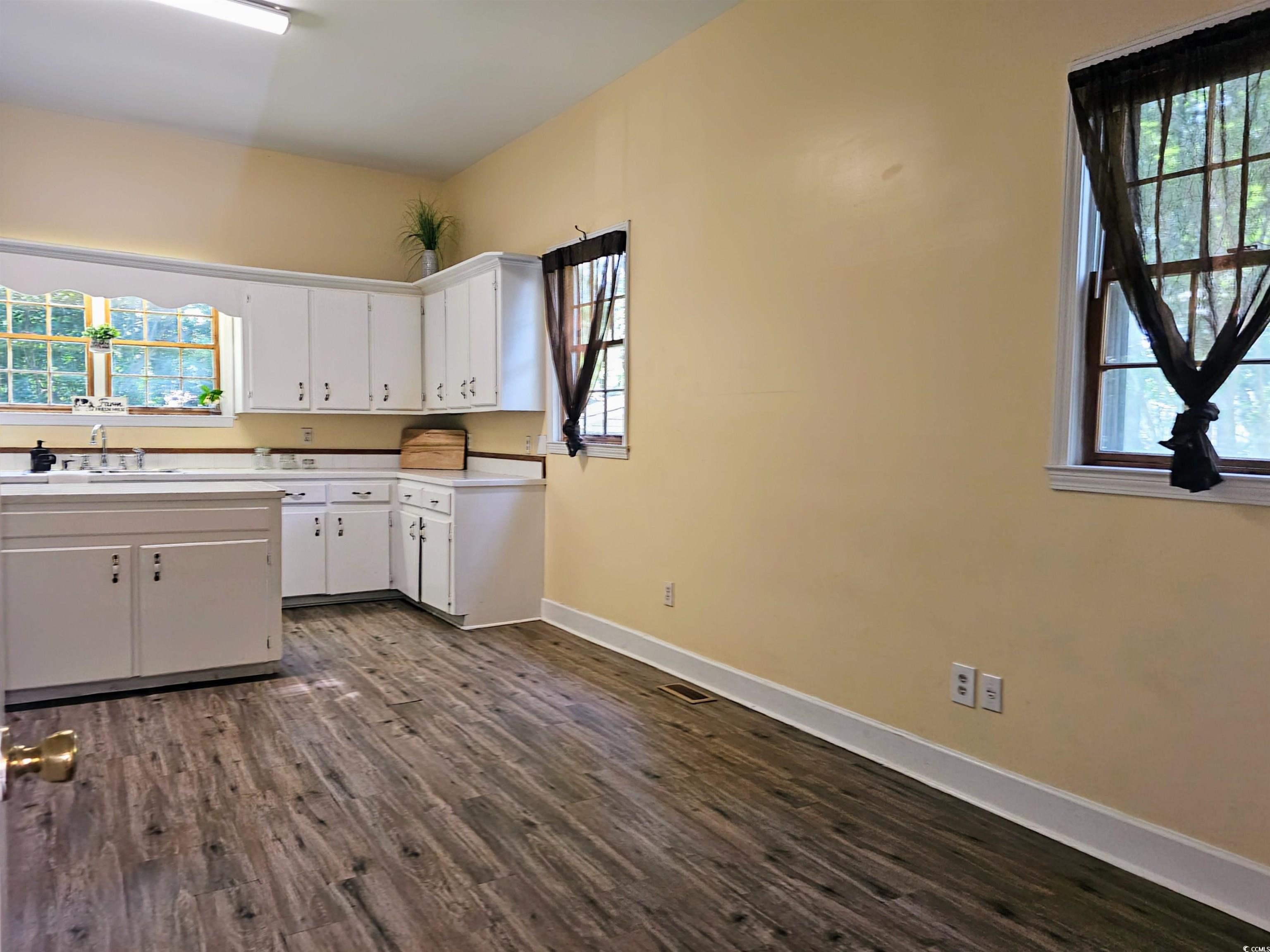 306 E Godbold St. Property Photo 23