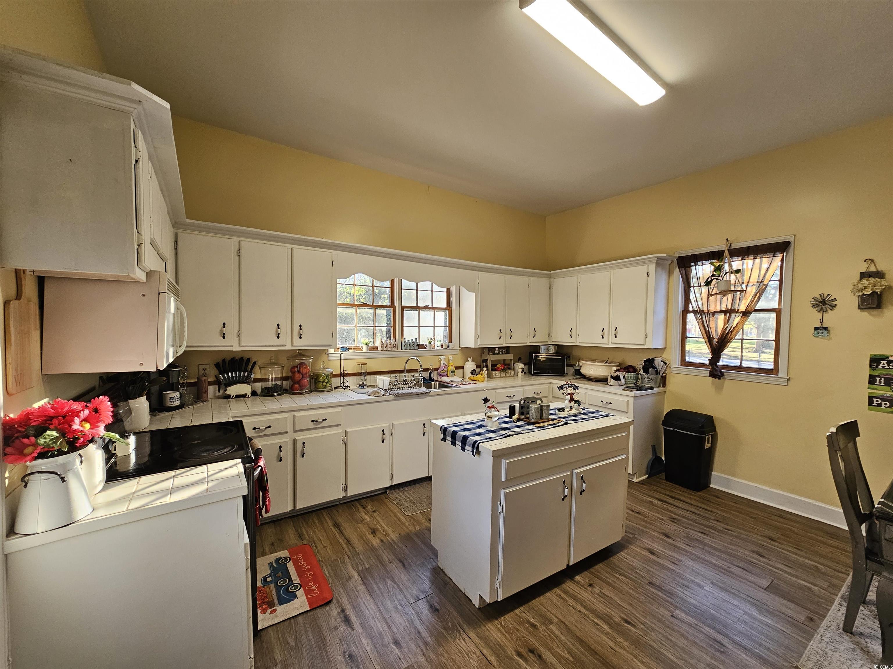 306 E Godbold St. Property Photo 24