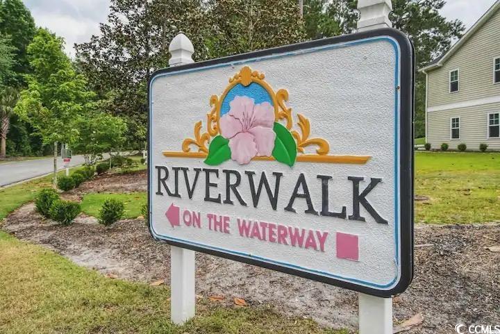 695 Riverwalk Dr. Property Photo 17