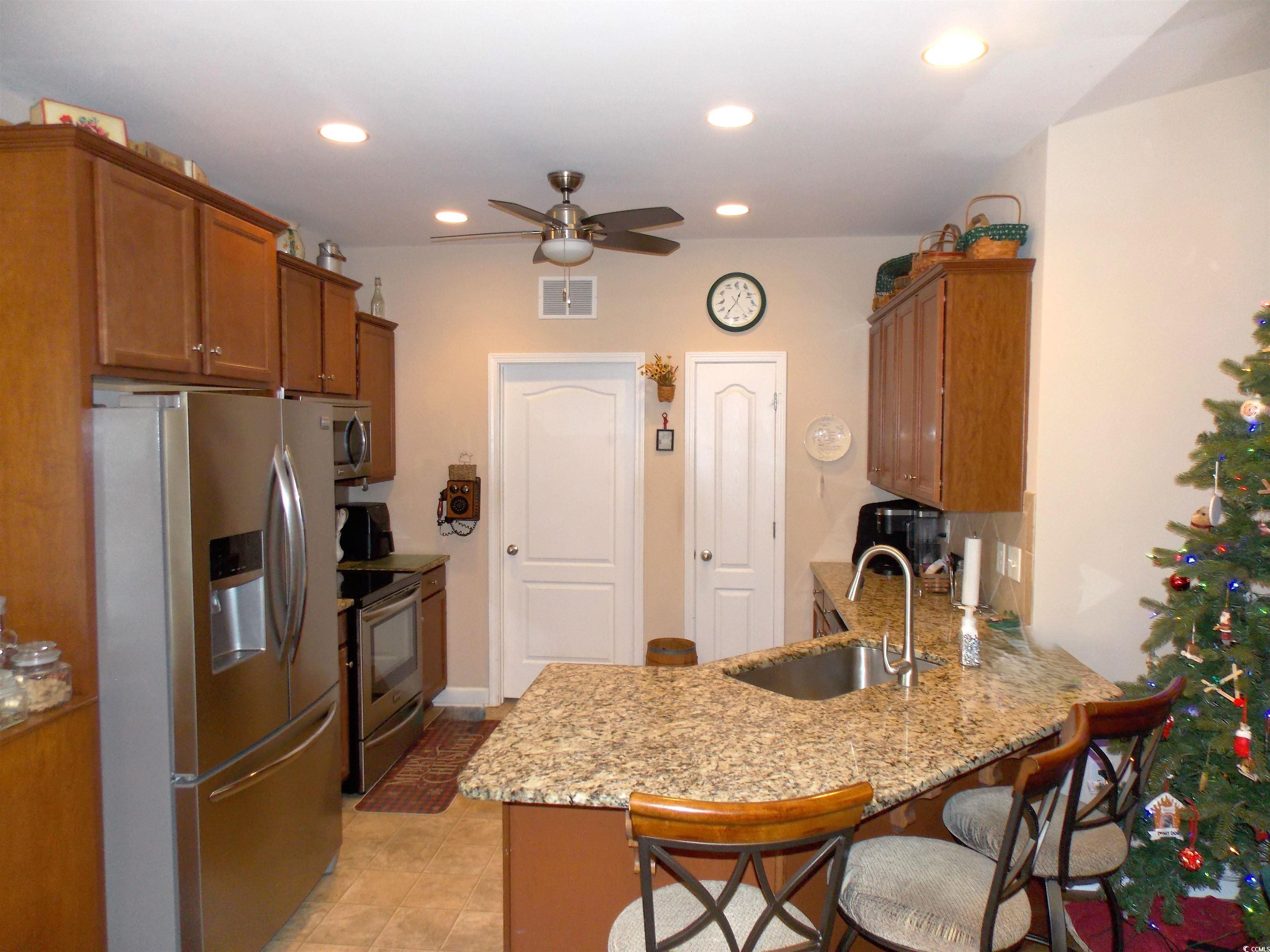 741 Londonberry Ct. Property Photo 5