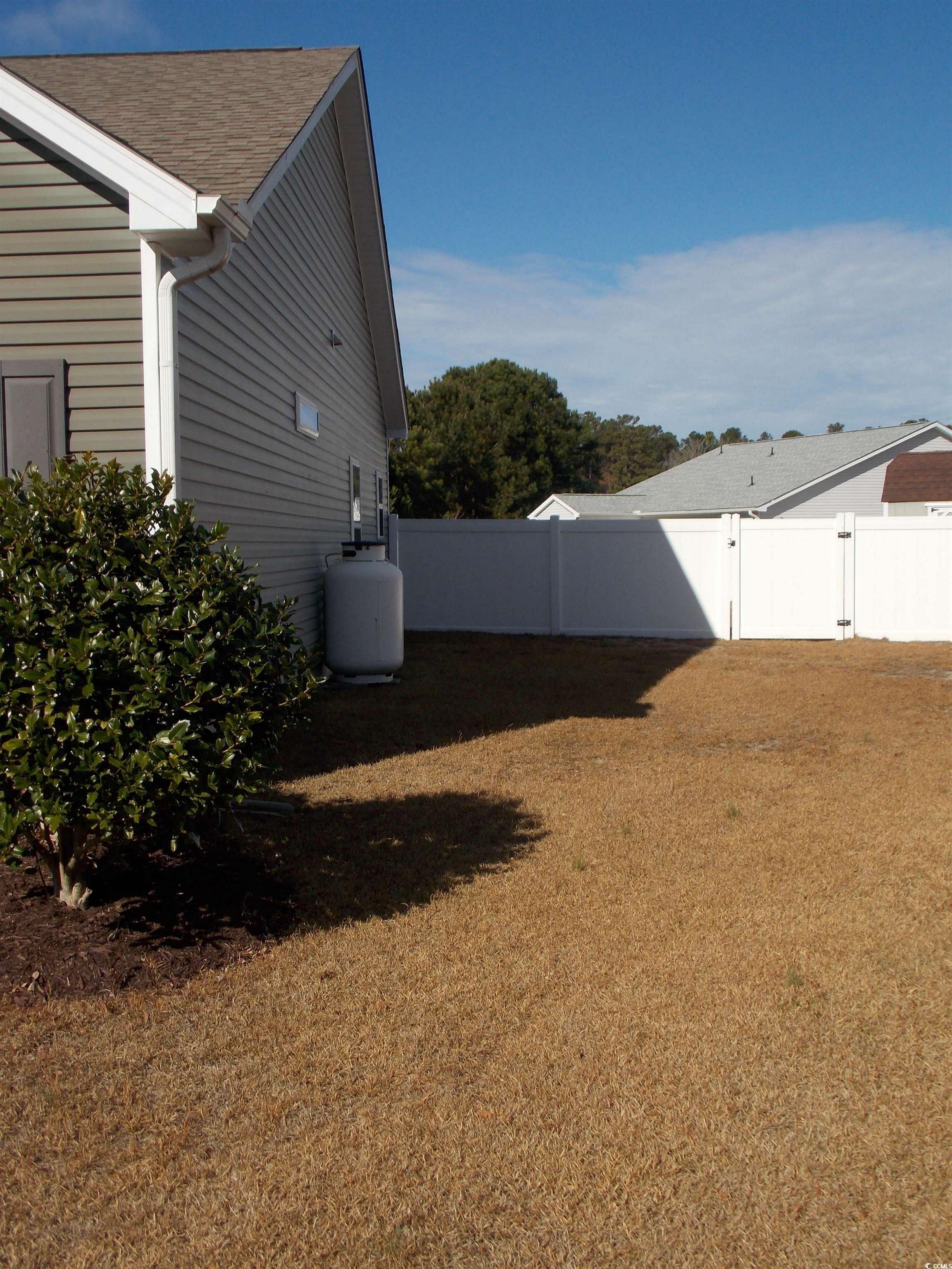 741 Londonberry Ct. Property Photo 17