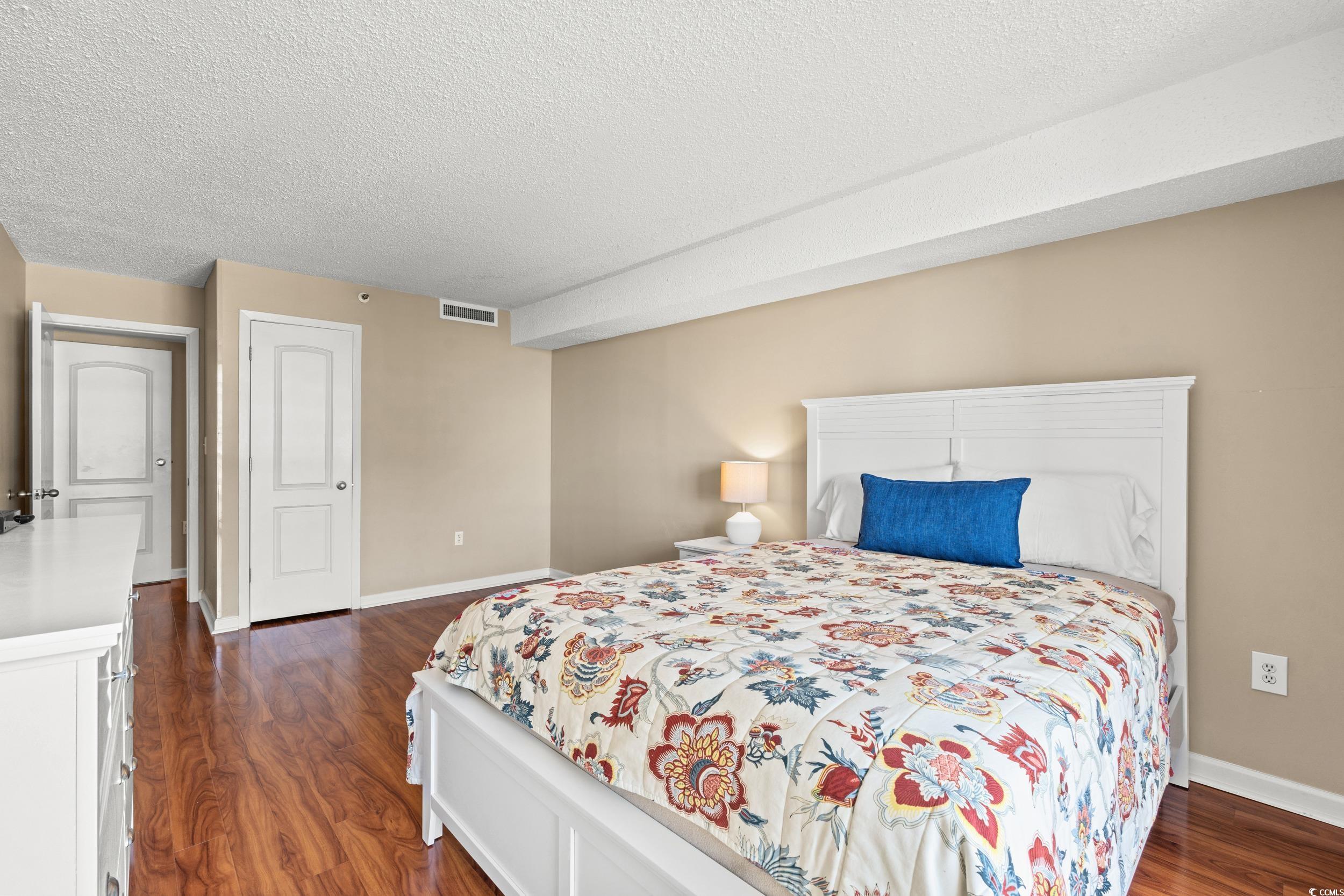 9820 Queensway Blvd. Property Photo 24