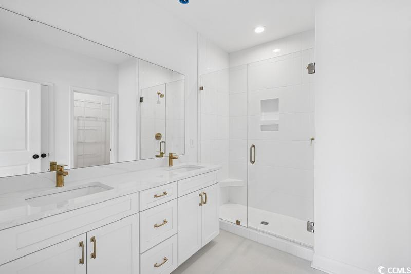 2628 Hillbourne Loop Property Photo 6