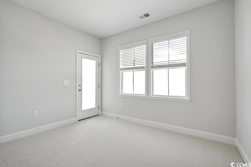 2404 Hillbourne Loop Property Photo 13