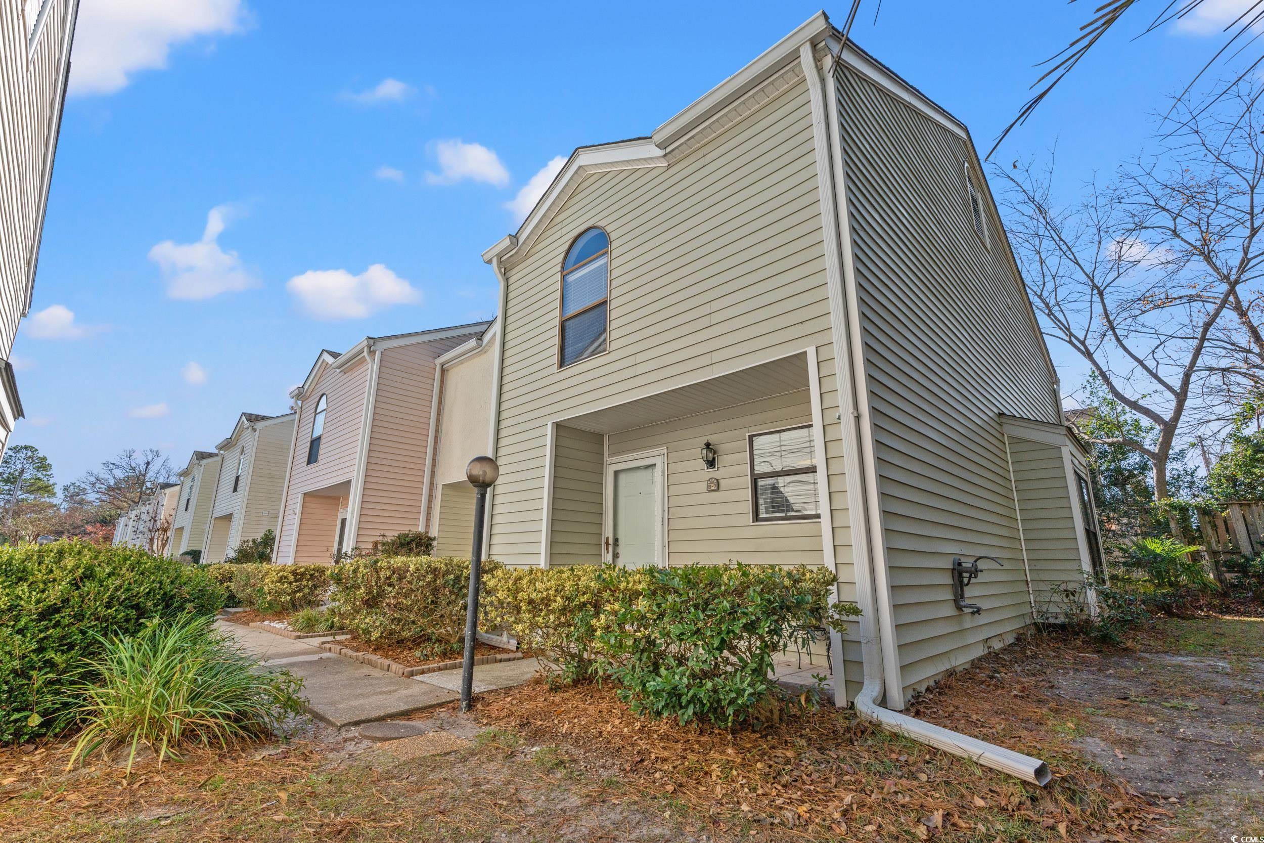 Colony Club Villas Real Estate Listings Main Image