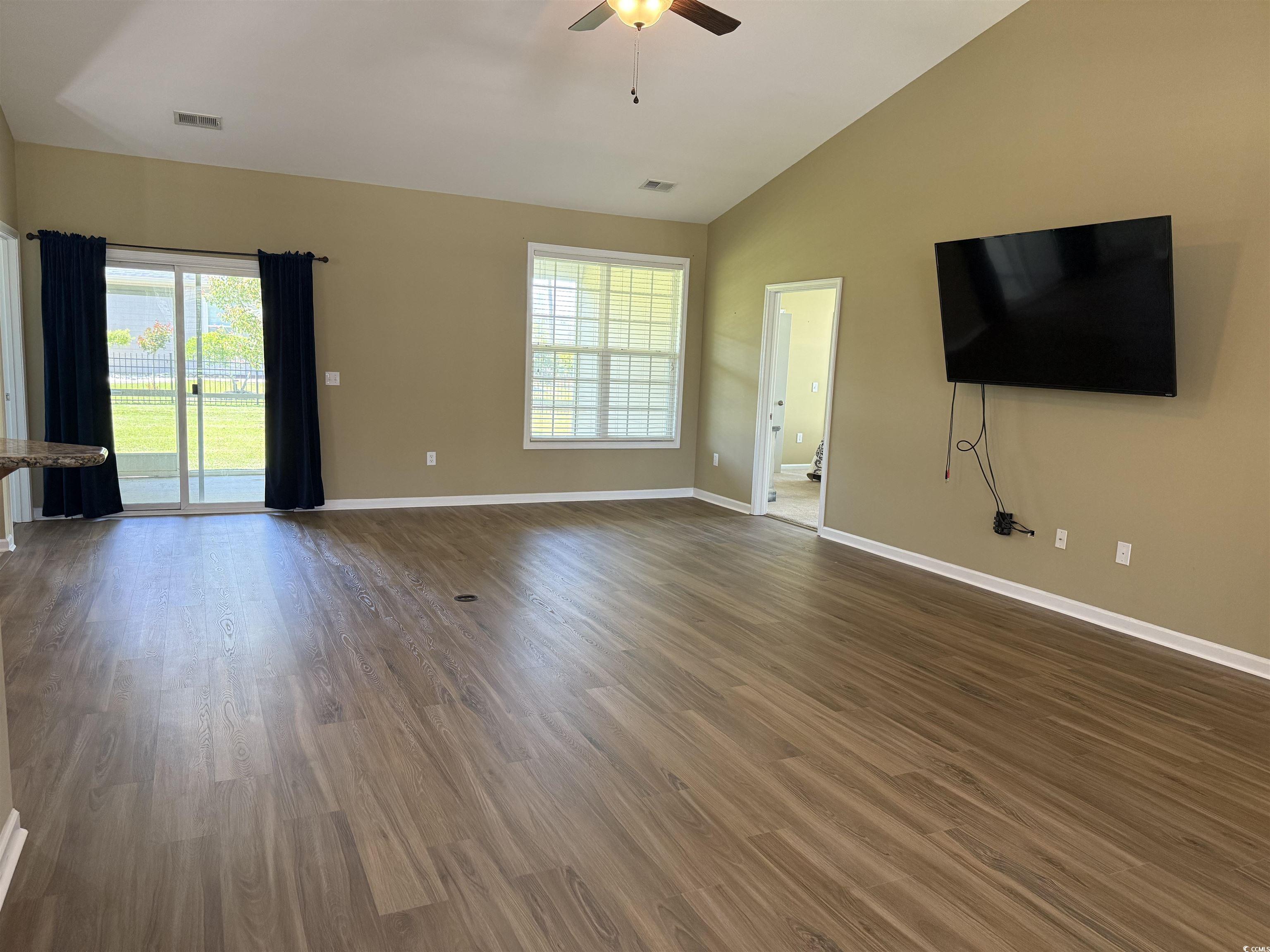 1139 Parish Way Property Photo 7