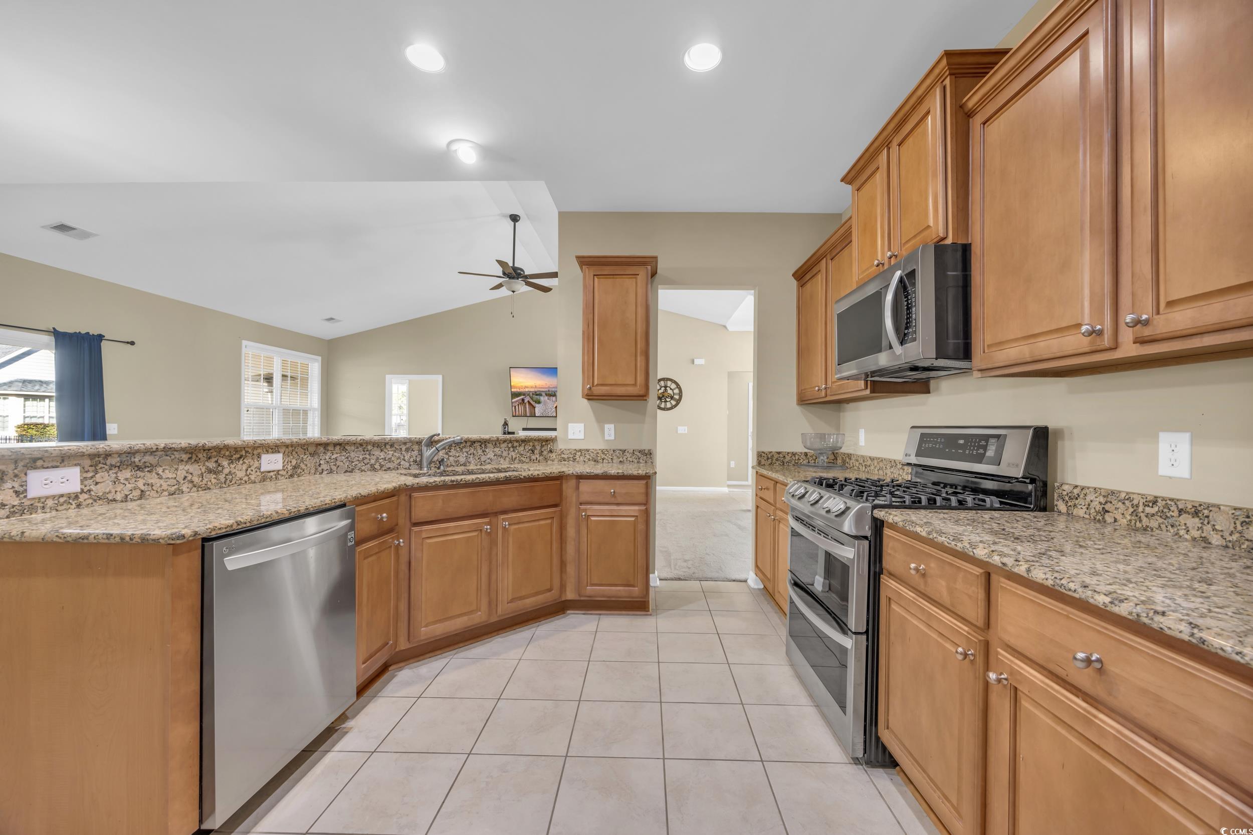 1139 Parish Way Property Photo 9