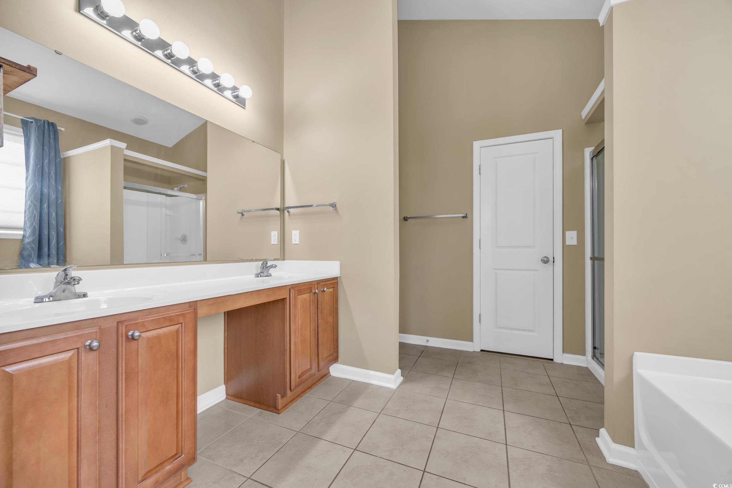 1139 Parish Way Property Photo 15