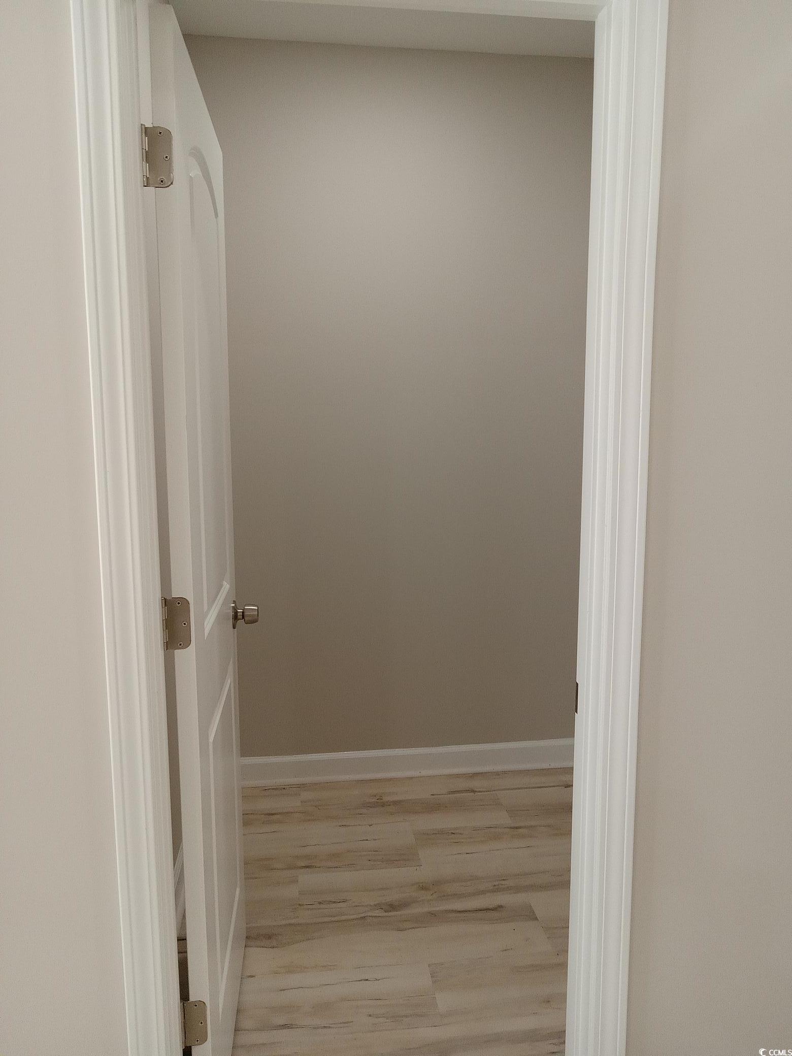 941 Hickman Rd. Property Photo 16