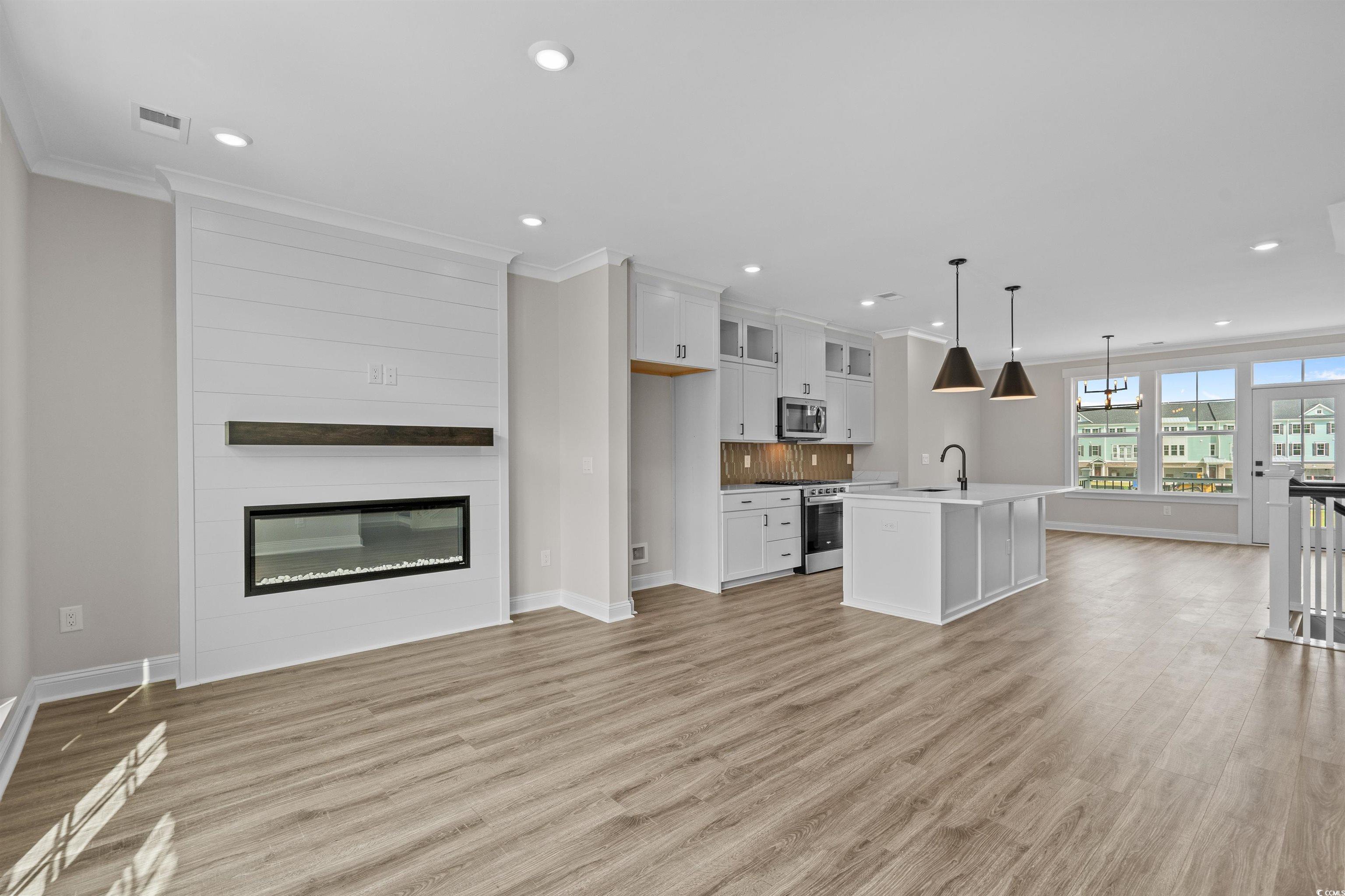 8411 Flamingo Ct. Property Photo 6