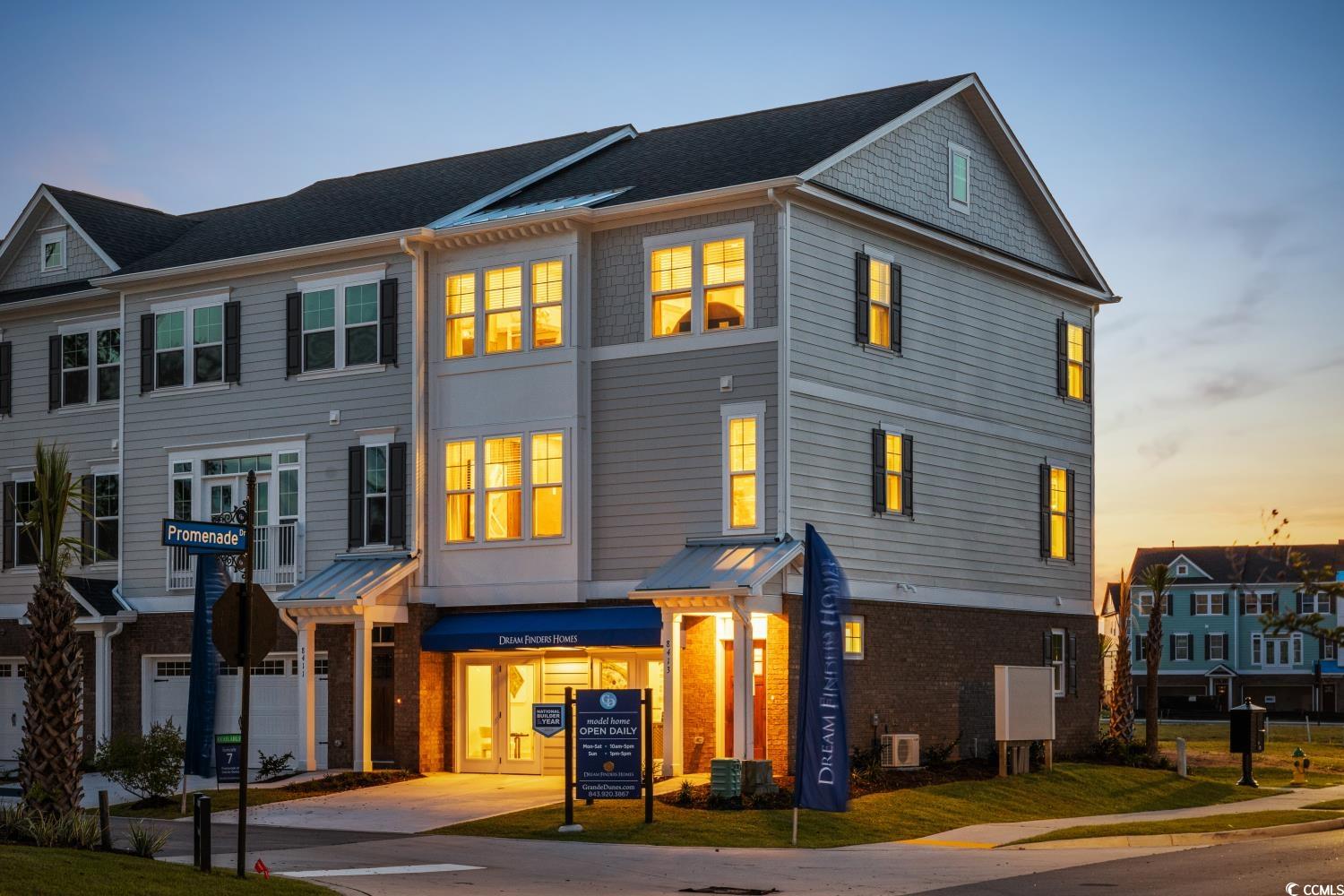 8465 Waltzing Waves Ct. Property Photo 5