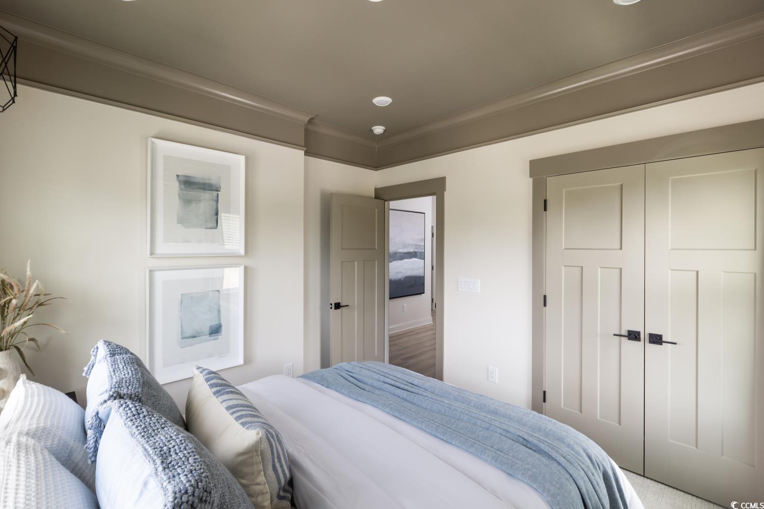 8465 Waltzing Waves Ct. Property Photo 32