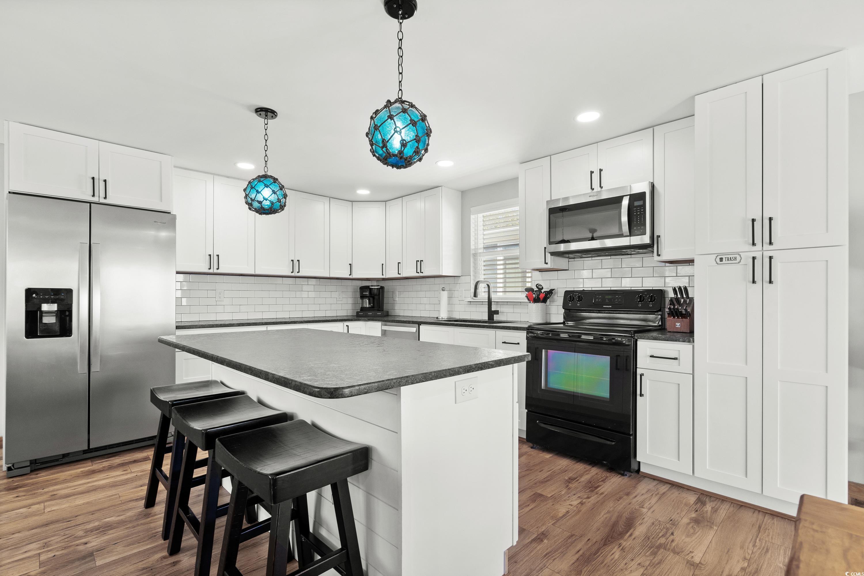 2118 Lark Dr. Property Photo 14