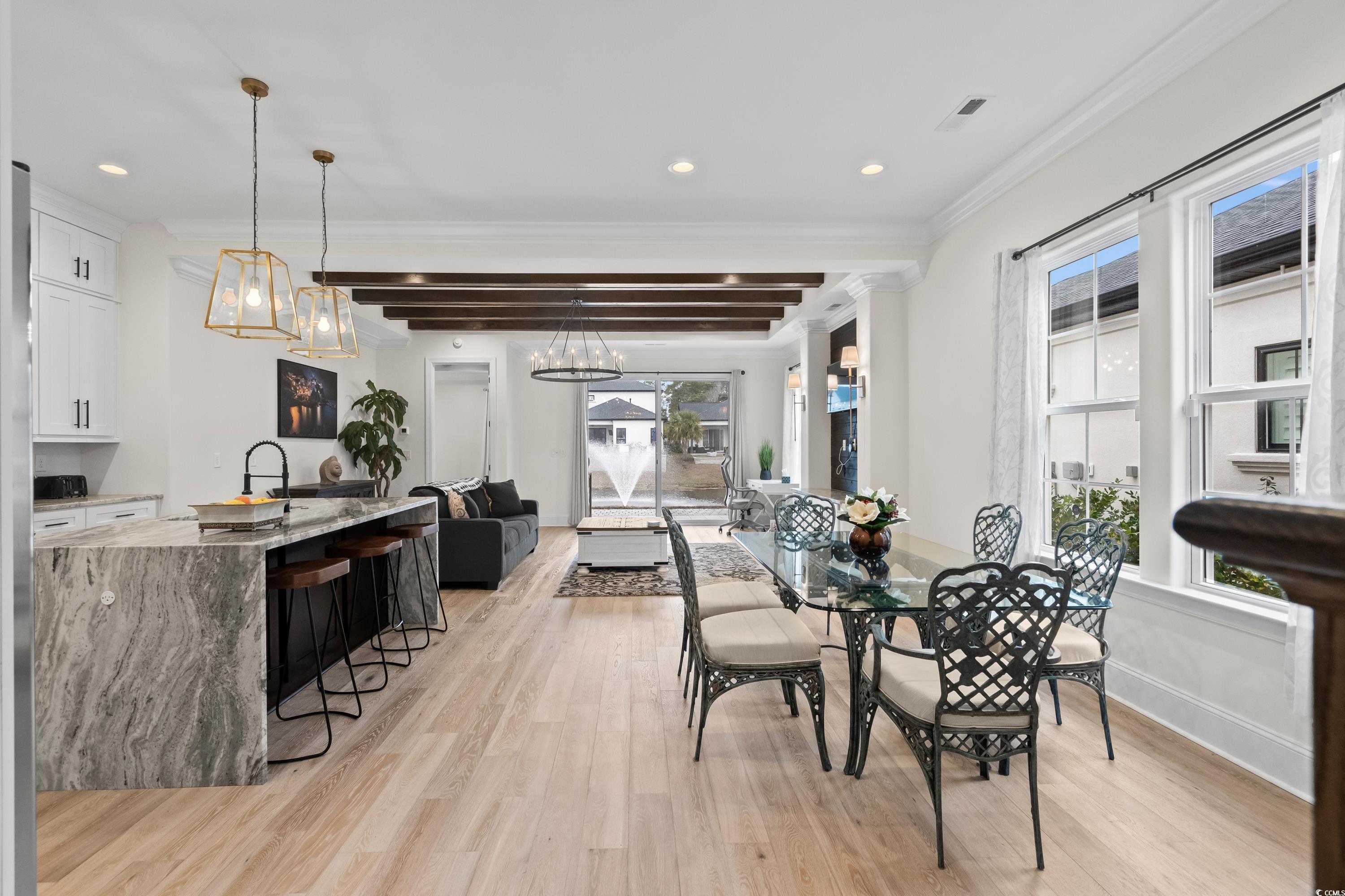 6723 Ocean Breeze Loop Property Photo 4