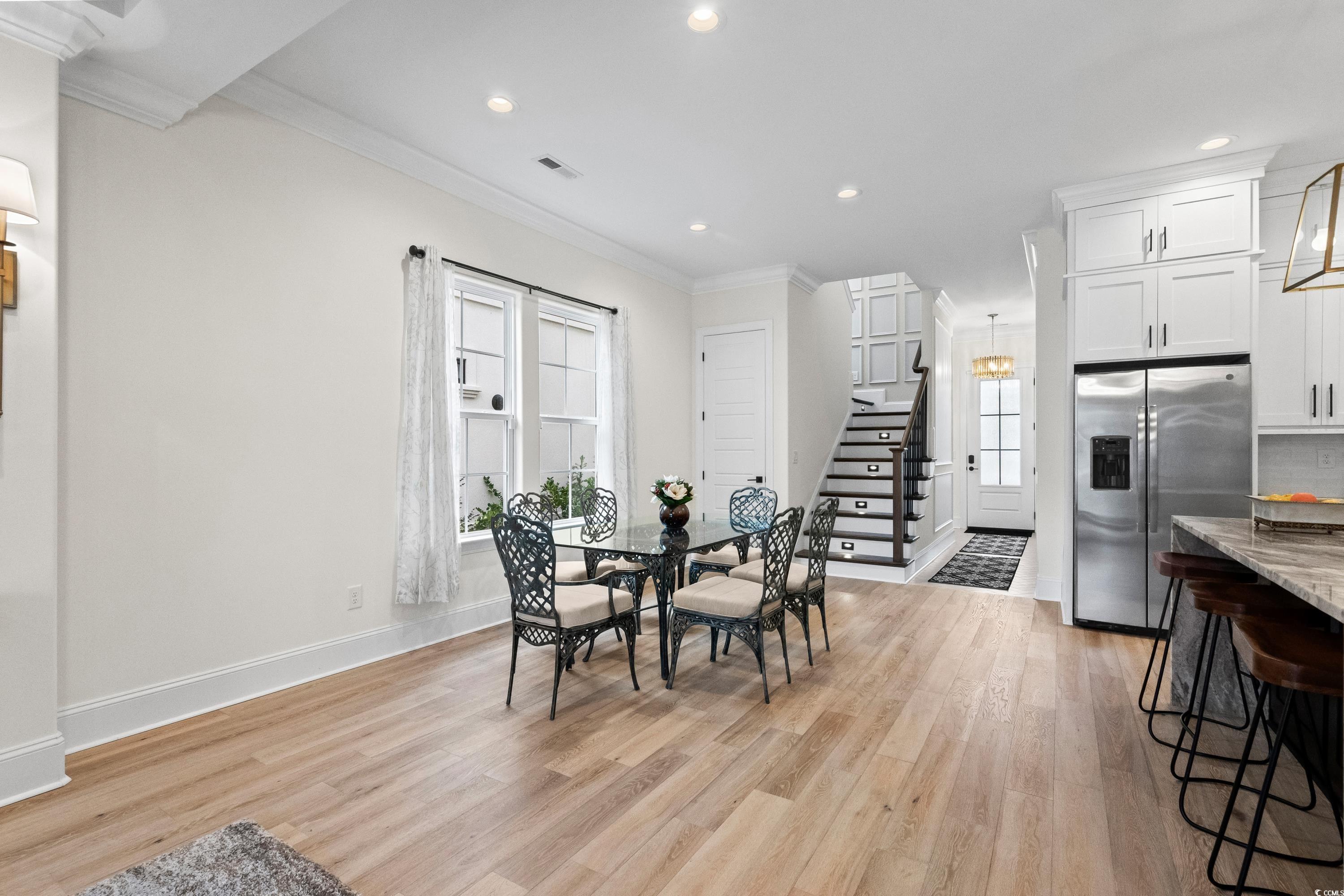 6723 Ocean Breeze Loop Property Photo 10