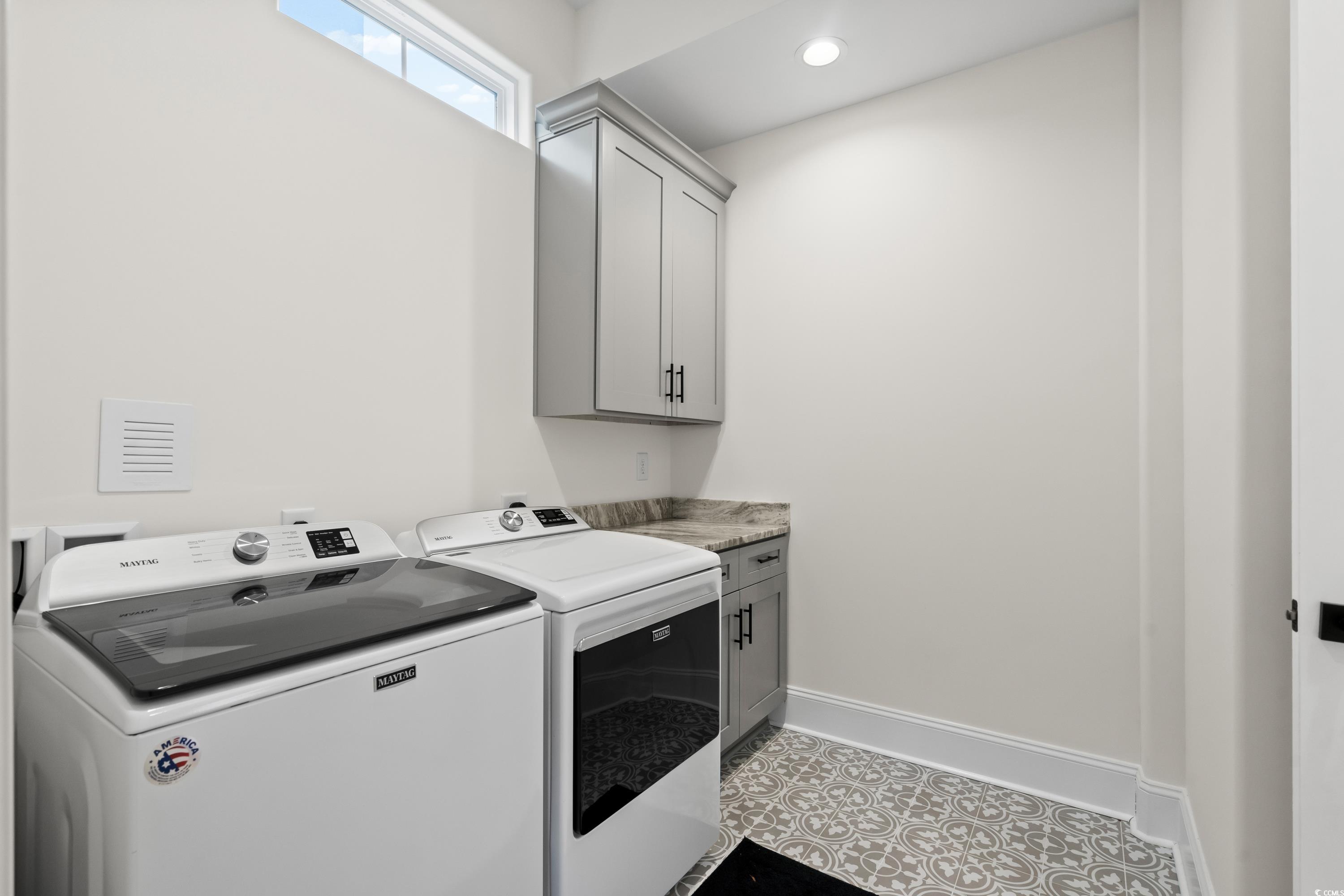 6723 Ocean Breeze Loop Property Photo 36