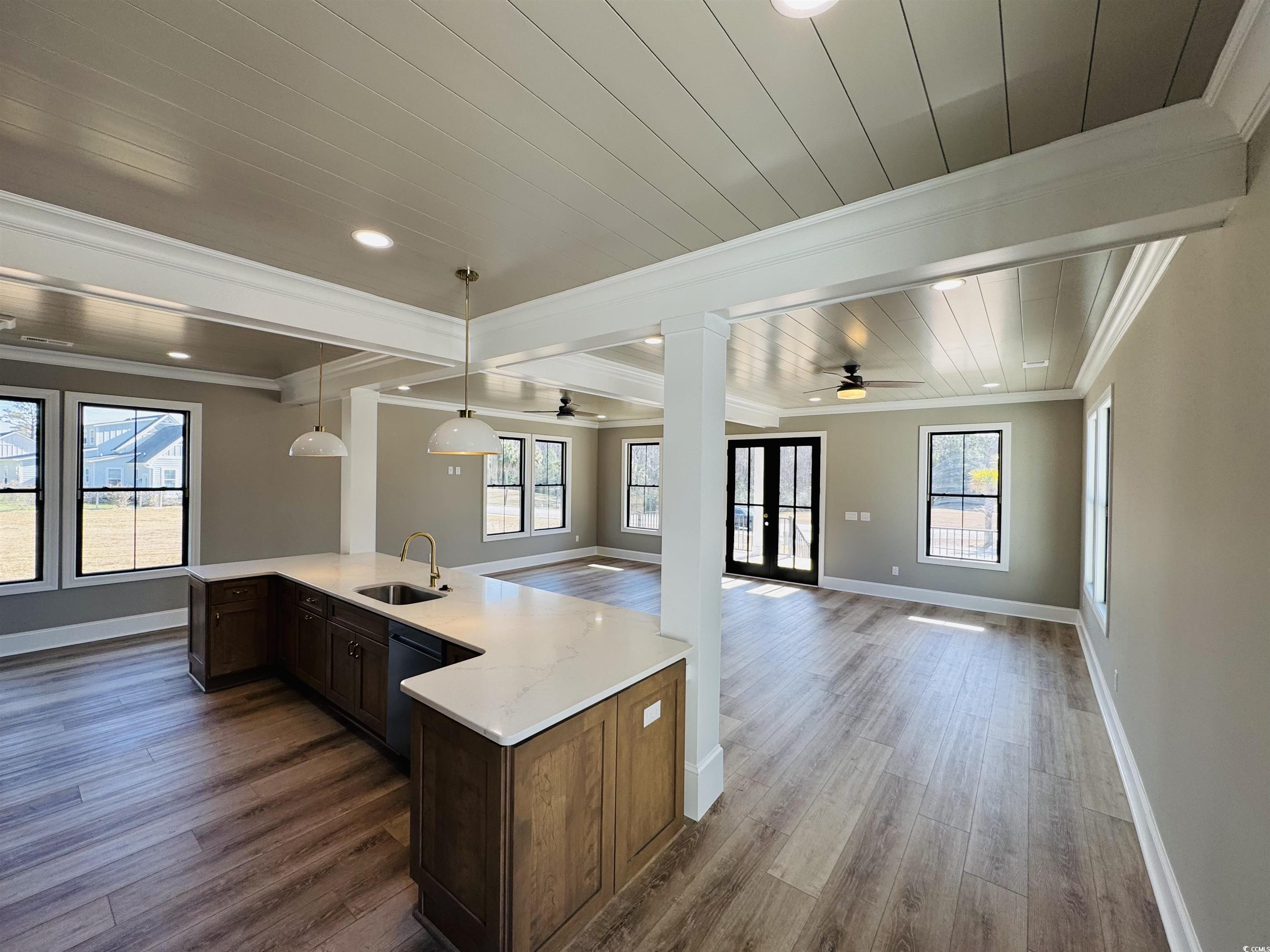 825 Commanders Island Dr. Property Photo 11
