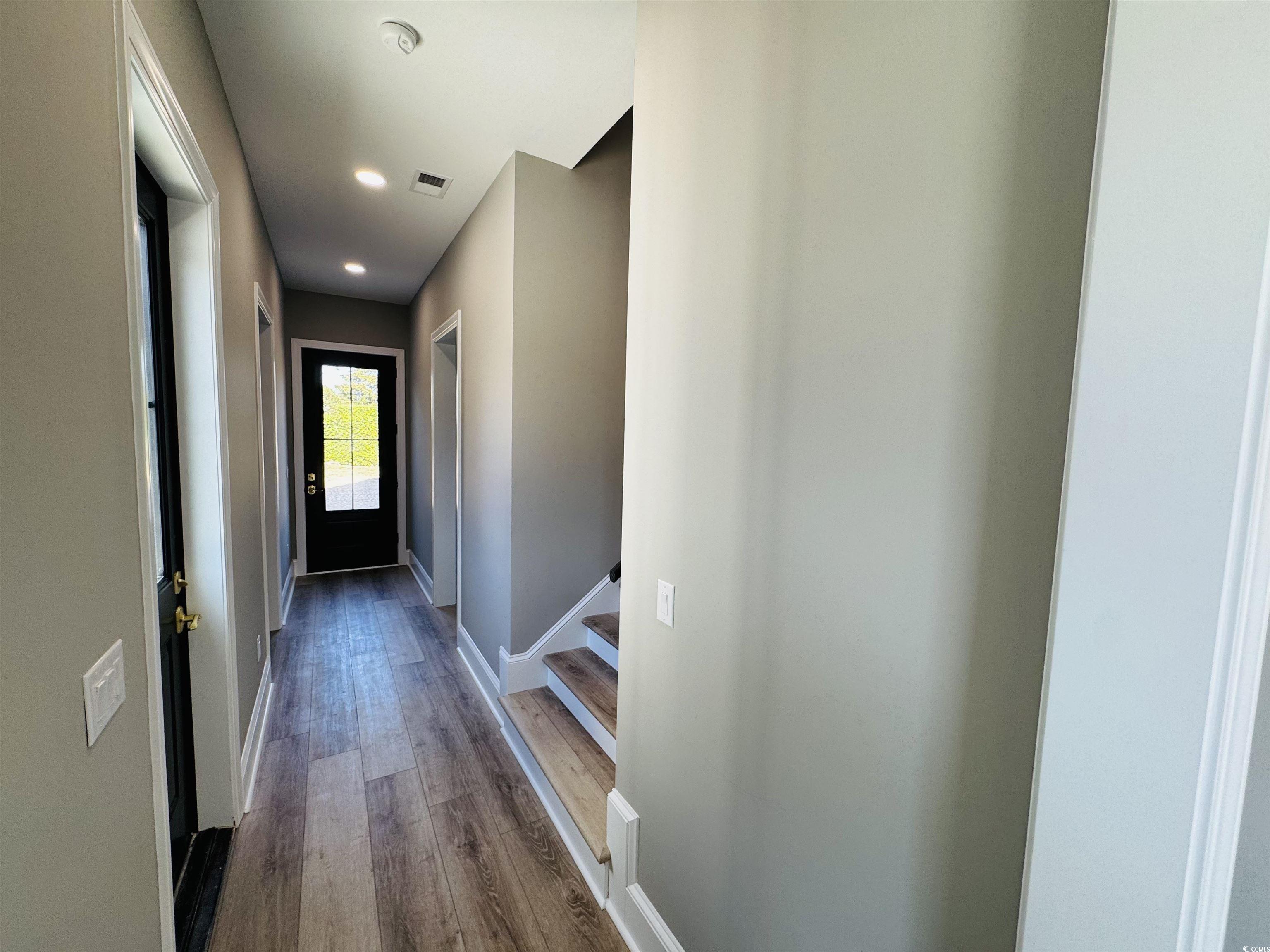 825 Commanders Island Dr. Property Photo 14