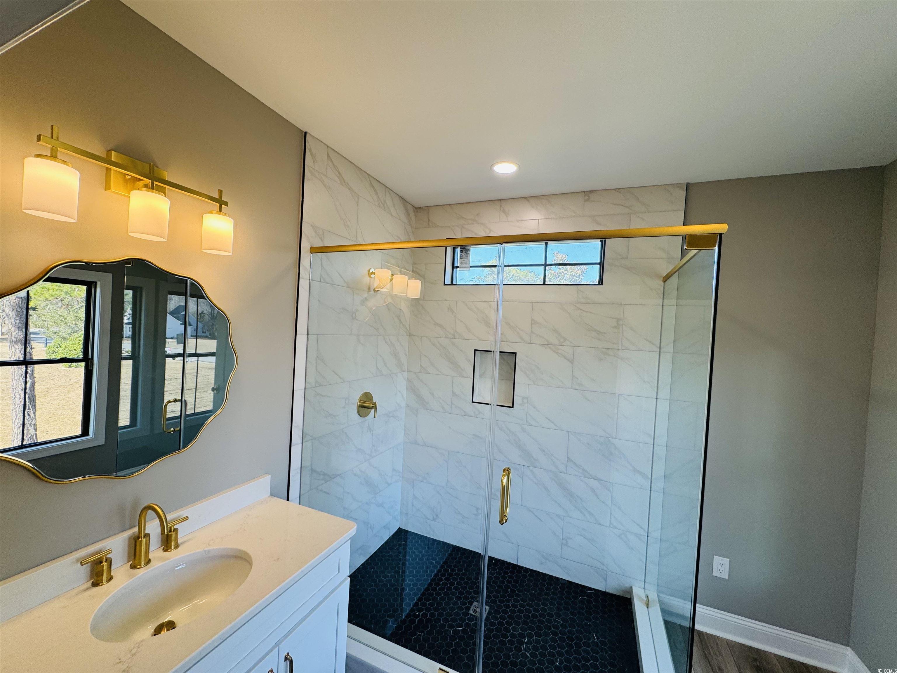 825 Commanders Island Dr. Property Photo 17