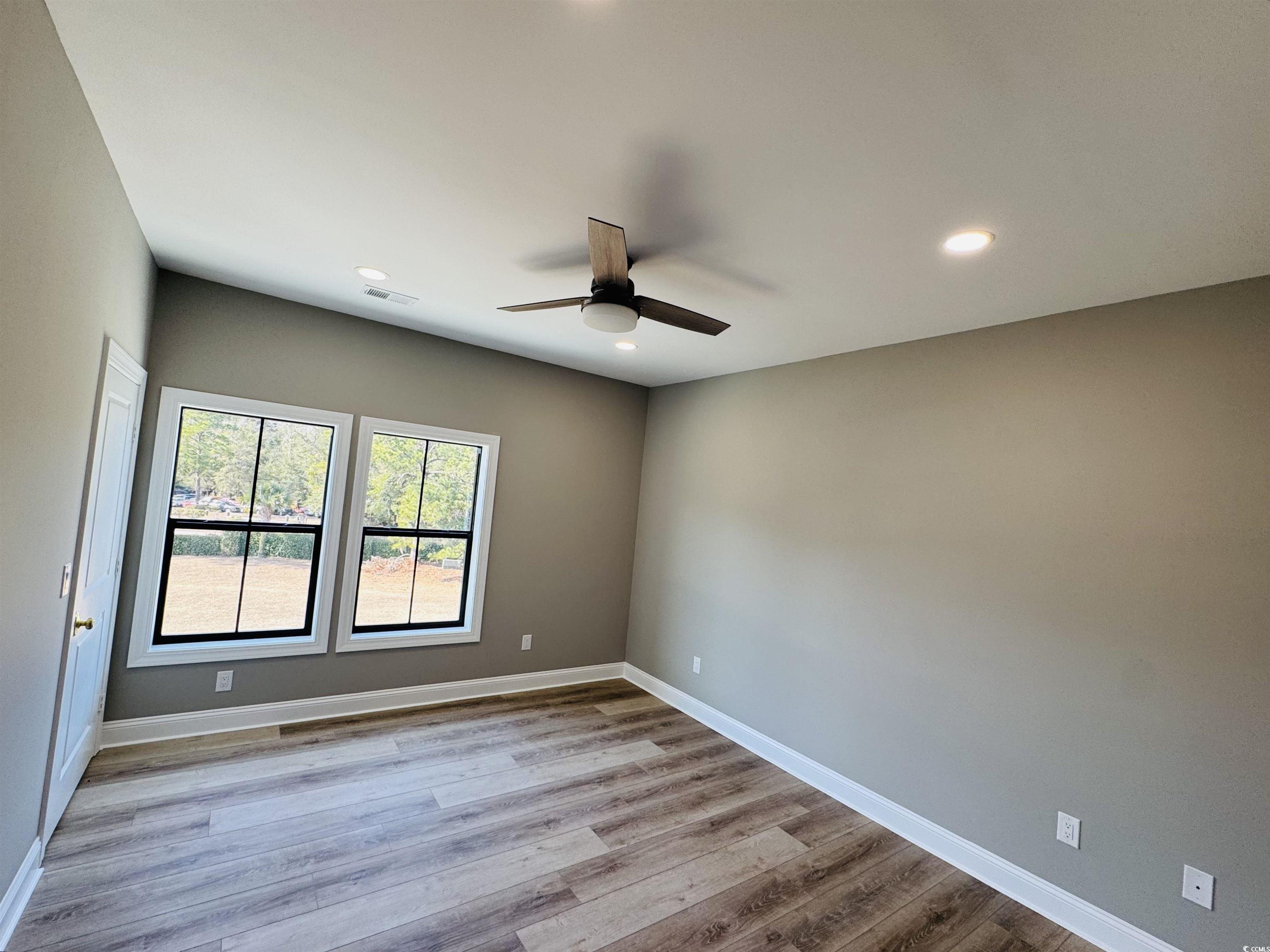 825 Commanders Island Dr. Property Photo 23