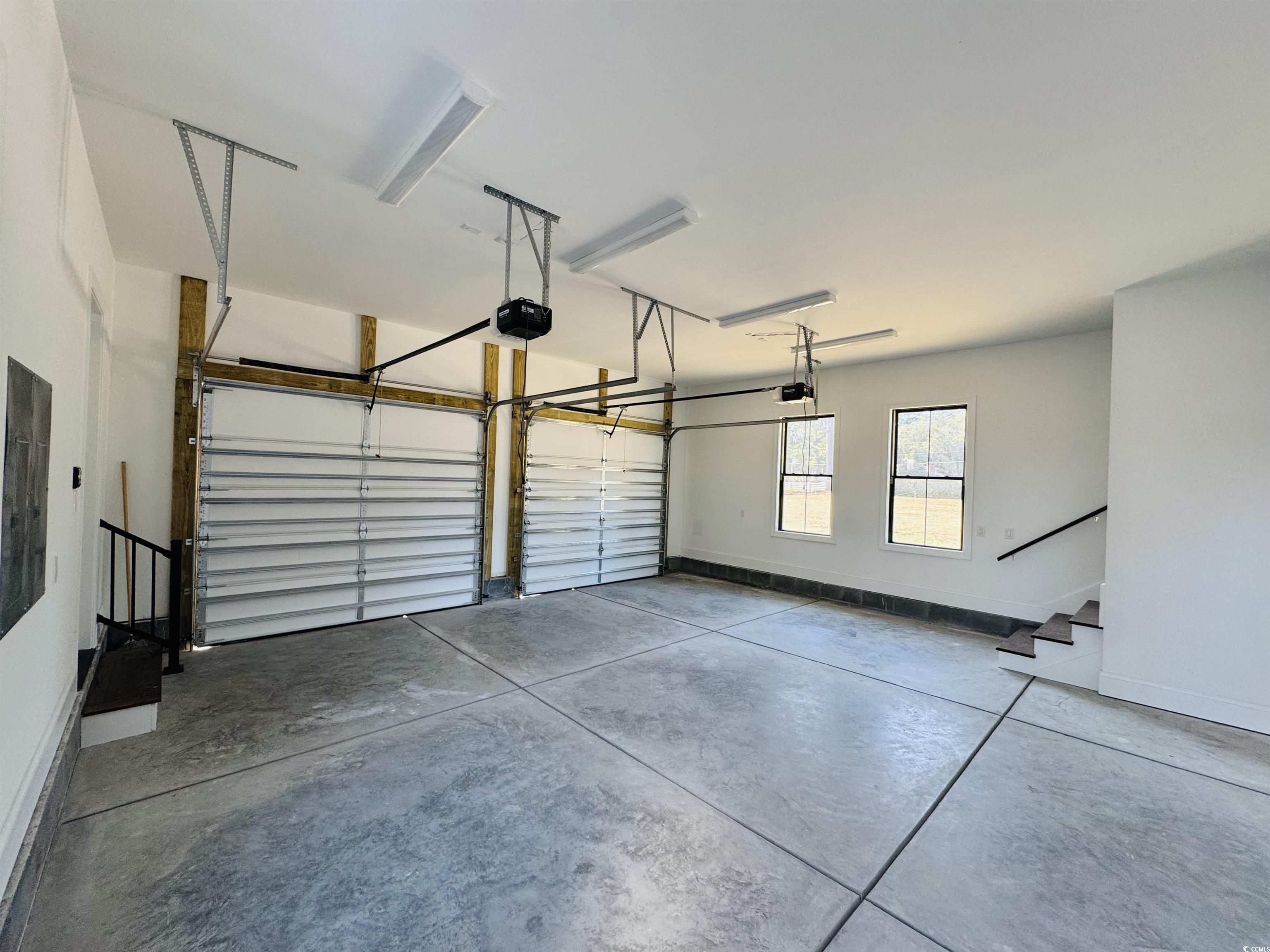 825 Commanders Island Dr. Property Photo 28